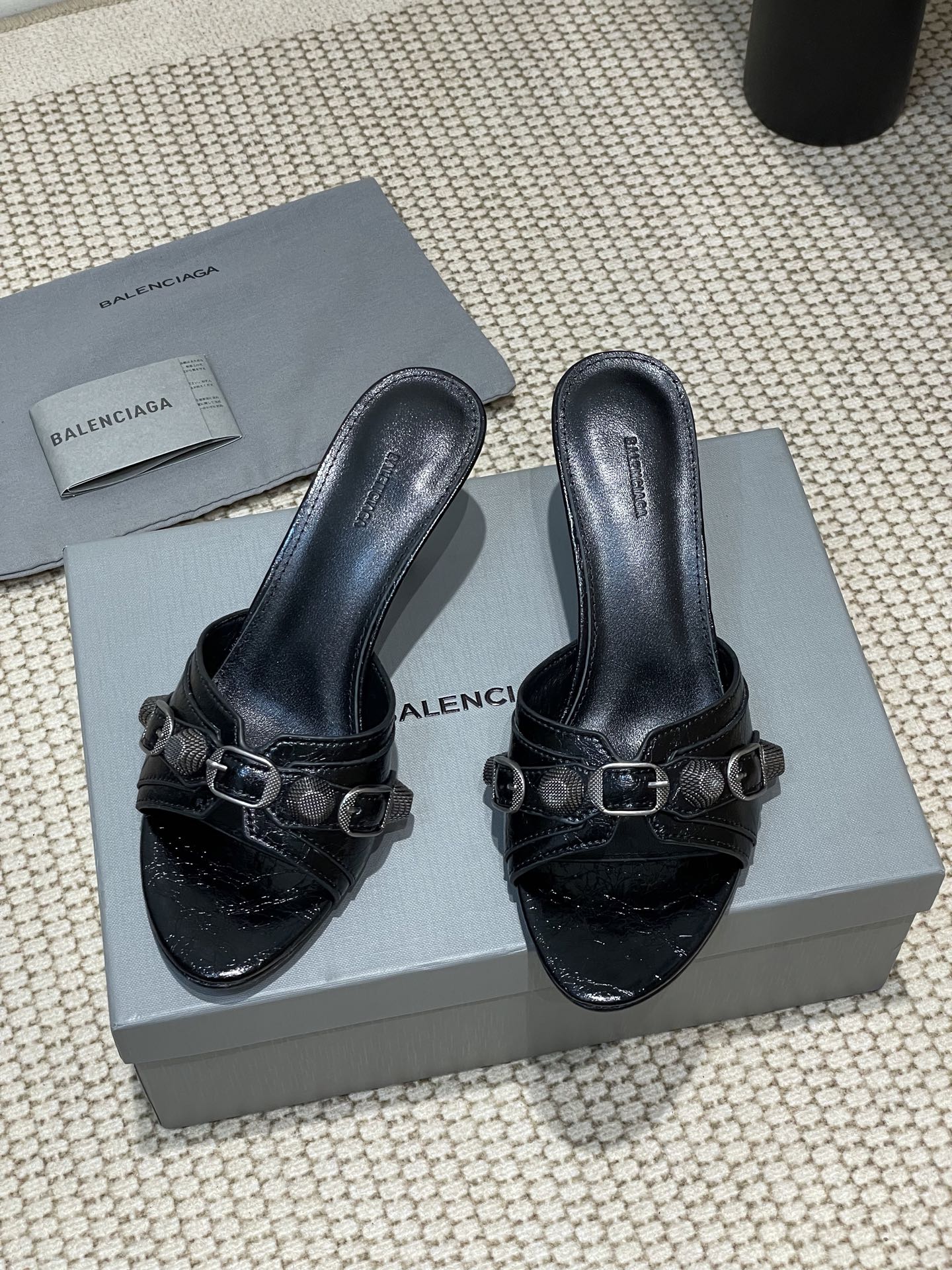 CAGOLE HIGH MULES IN BLACK OIL-WAX SHEEPSKIN - 35