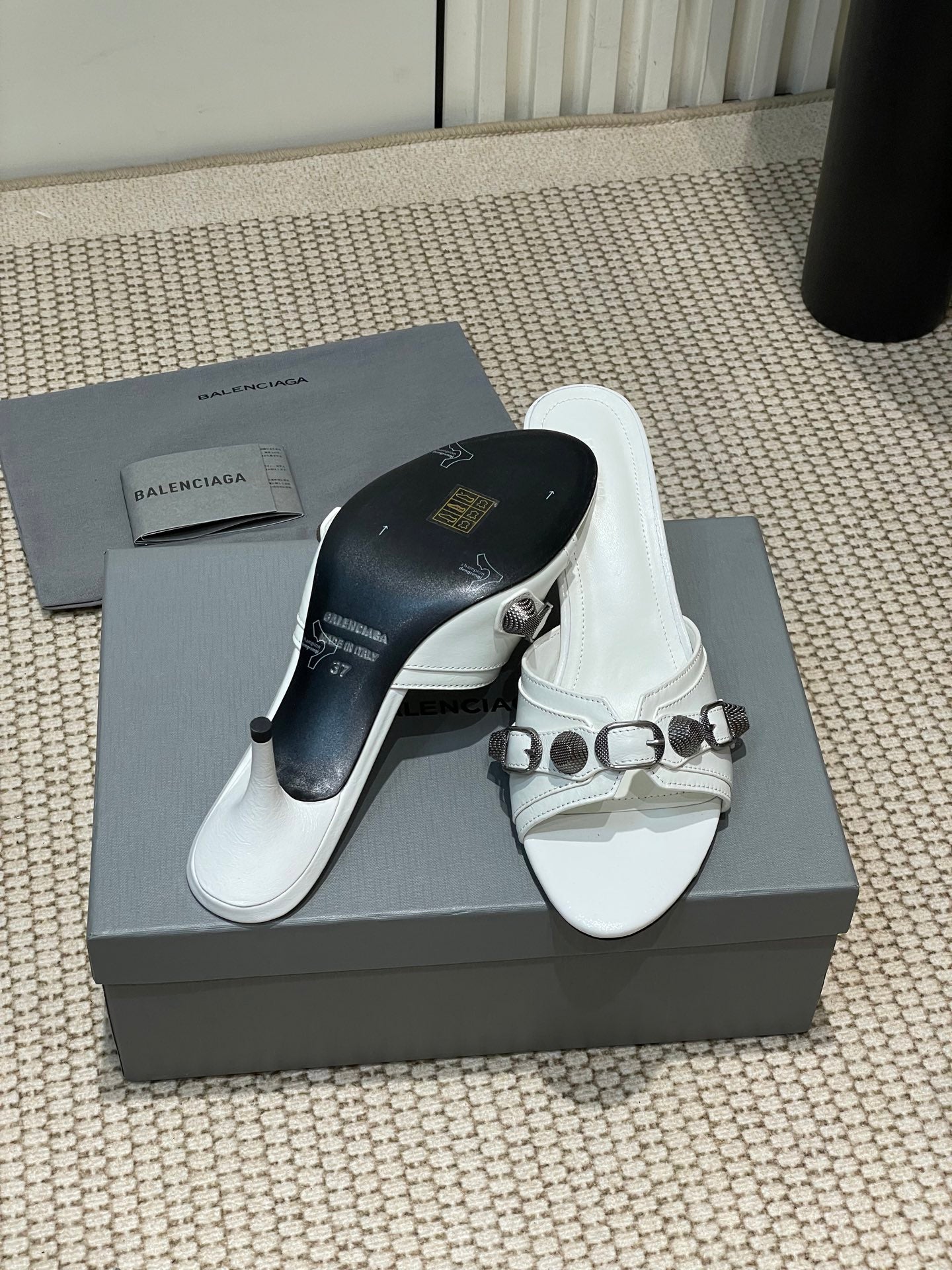 CAGOLE HIGH MULES IN WHITE OIL-WAX SHEEPSKIN - 35