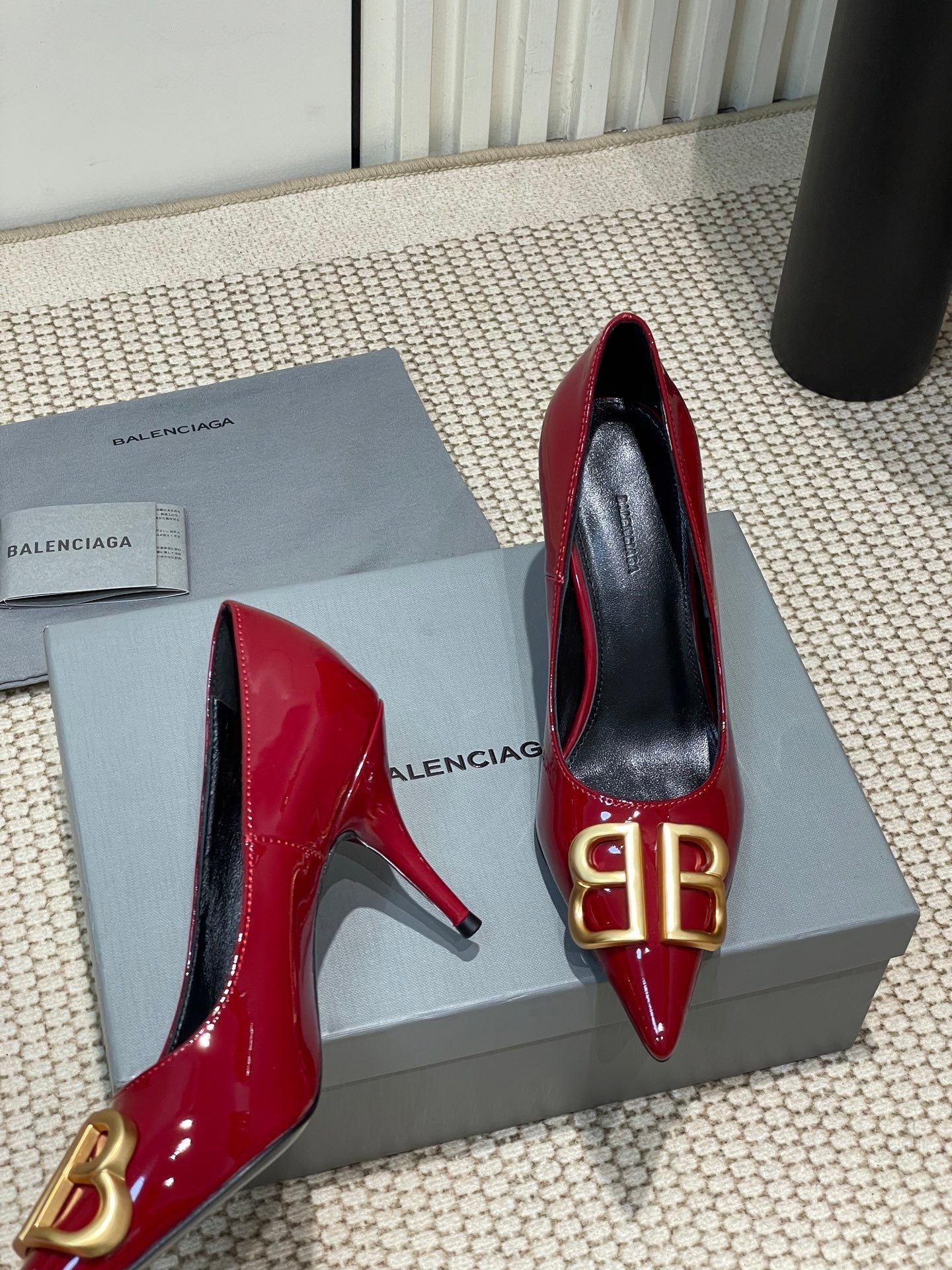 POINTED BB GOLD BUCKLE HIGH PUMPS 80MM IN RED PATENT CALFSKIN - 35