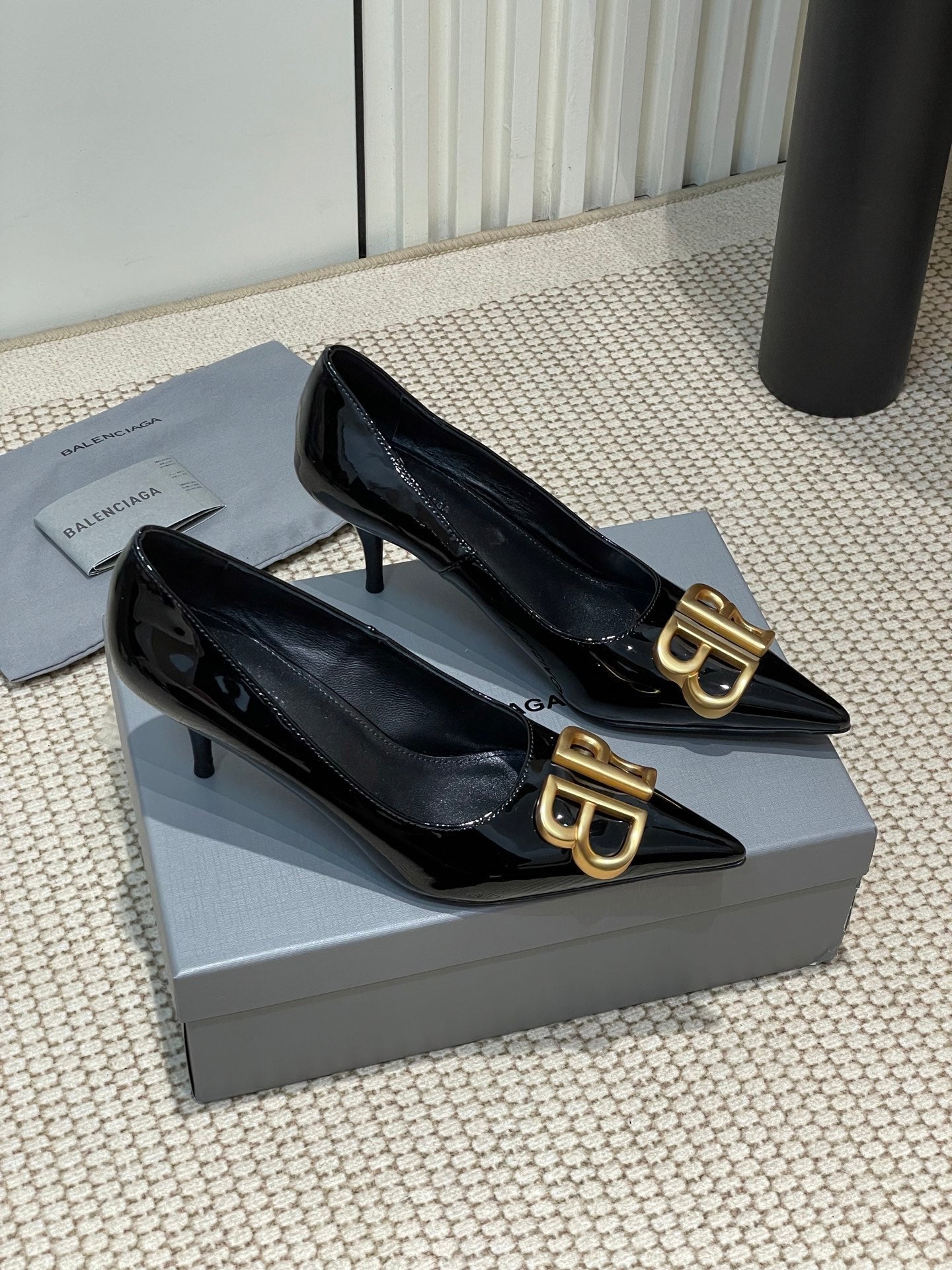 POINTED BB GOLD BUCKLE HIGH PUMPS 60MM IN BLACK PATENT CALFSKIN - 35