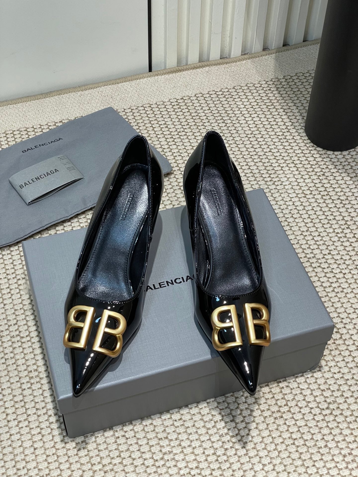 POINTED BB GOLD BUCKLE HIGH PUMPS 60MM IN BLACK PATENT CALFSKIN - 35