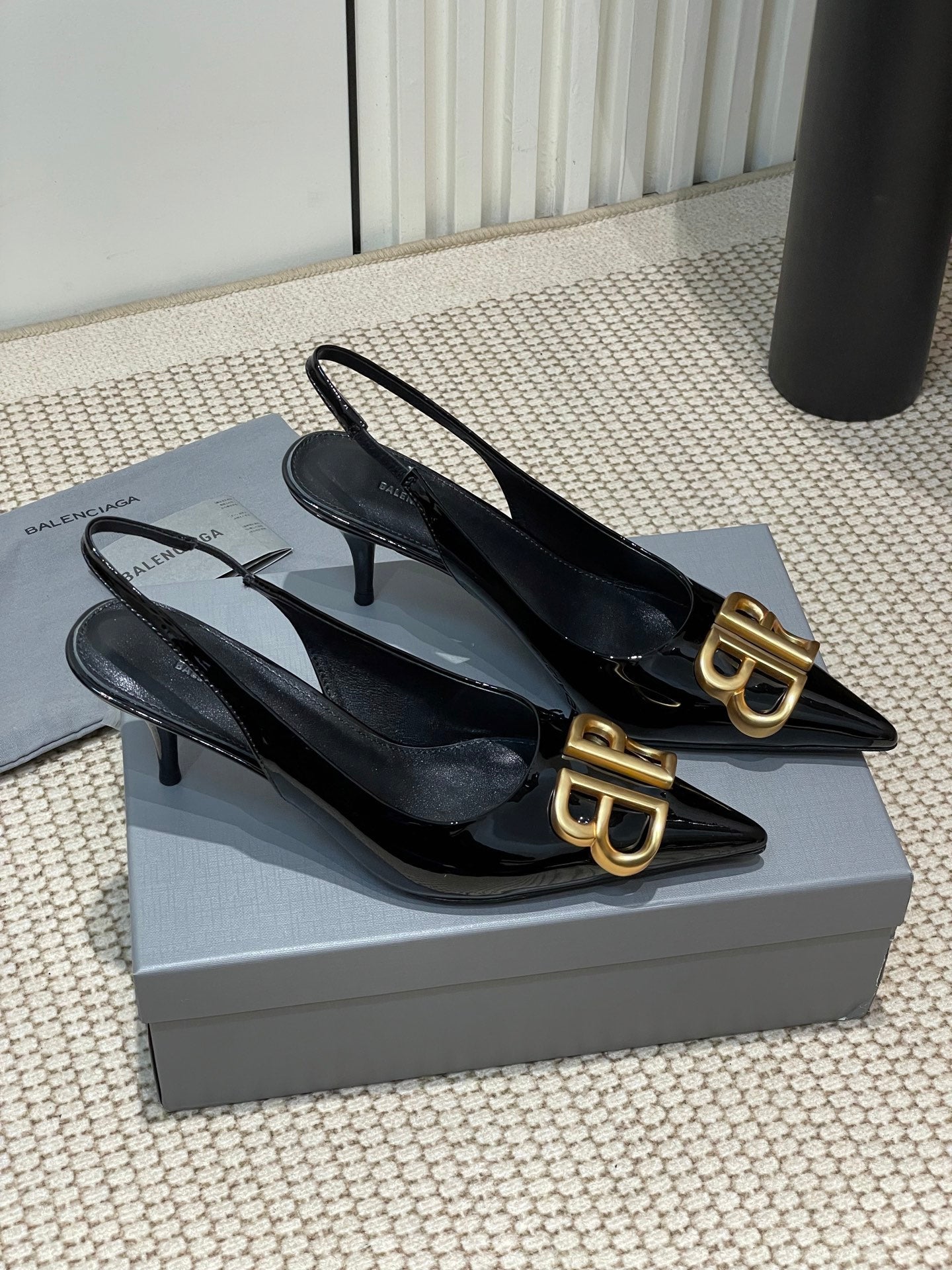 POINTED BB GOLD BUCKLE HIGH SLINGBACK 60MM IN BLACK PATENT CALFSKIN - 35
