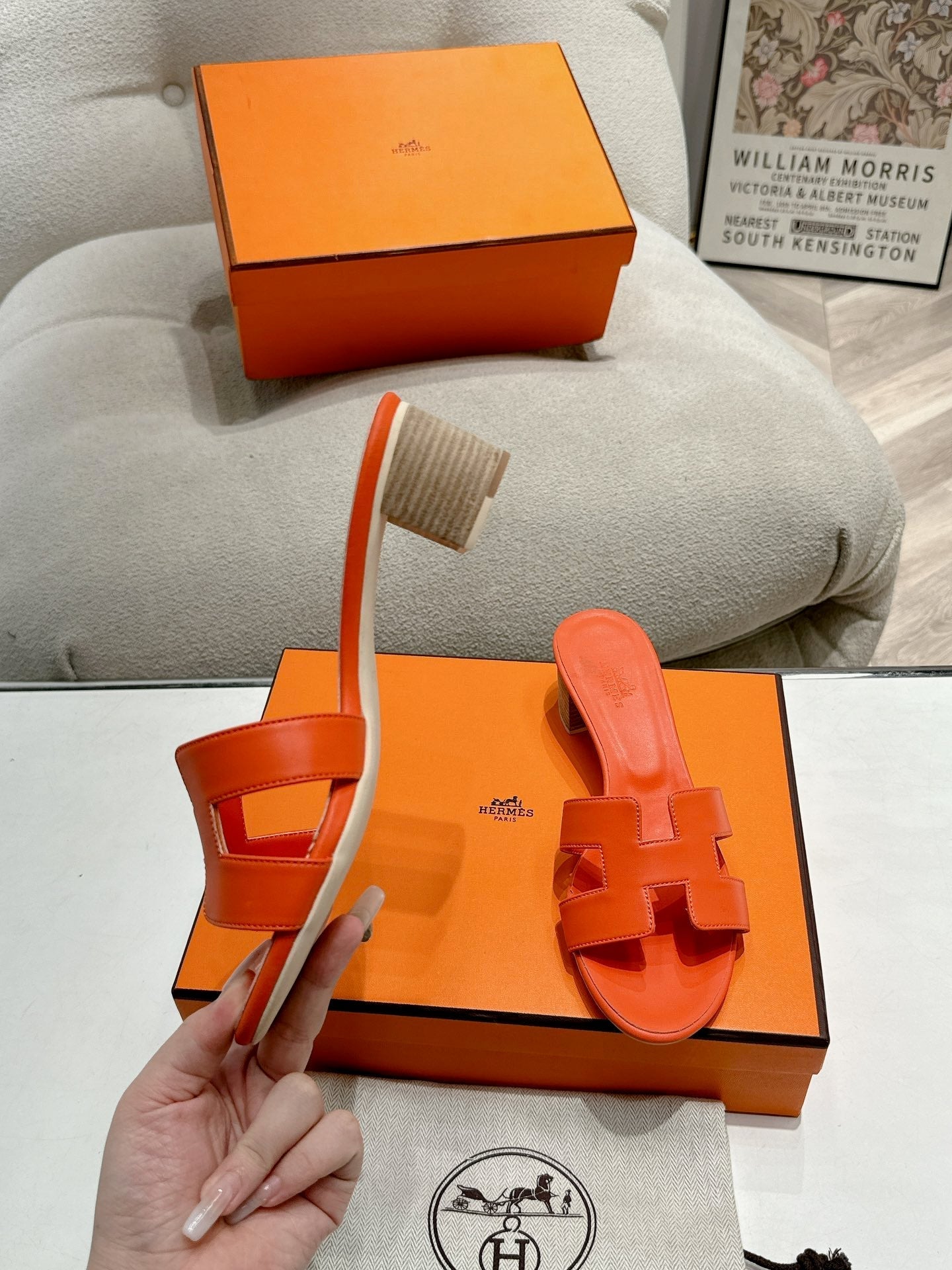 0ASIS SANDAL BRIGHT ORANGE CALFSKIN CLASSIC - 35