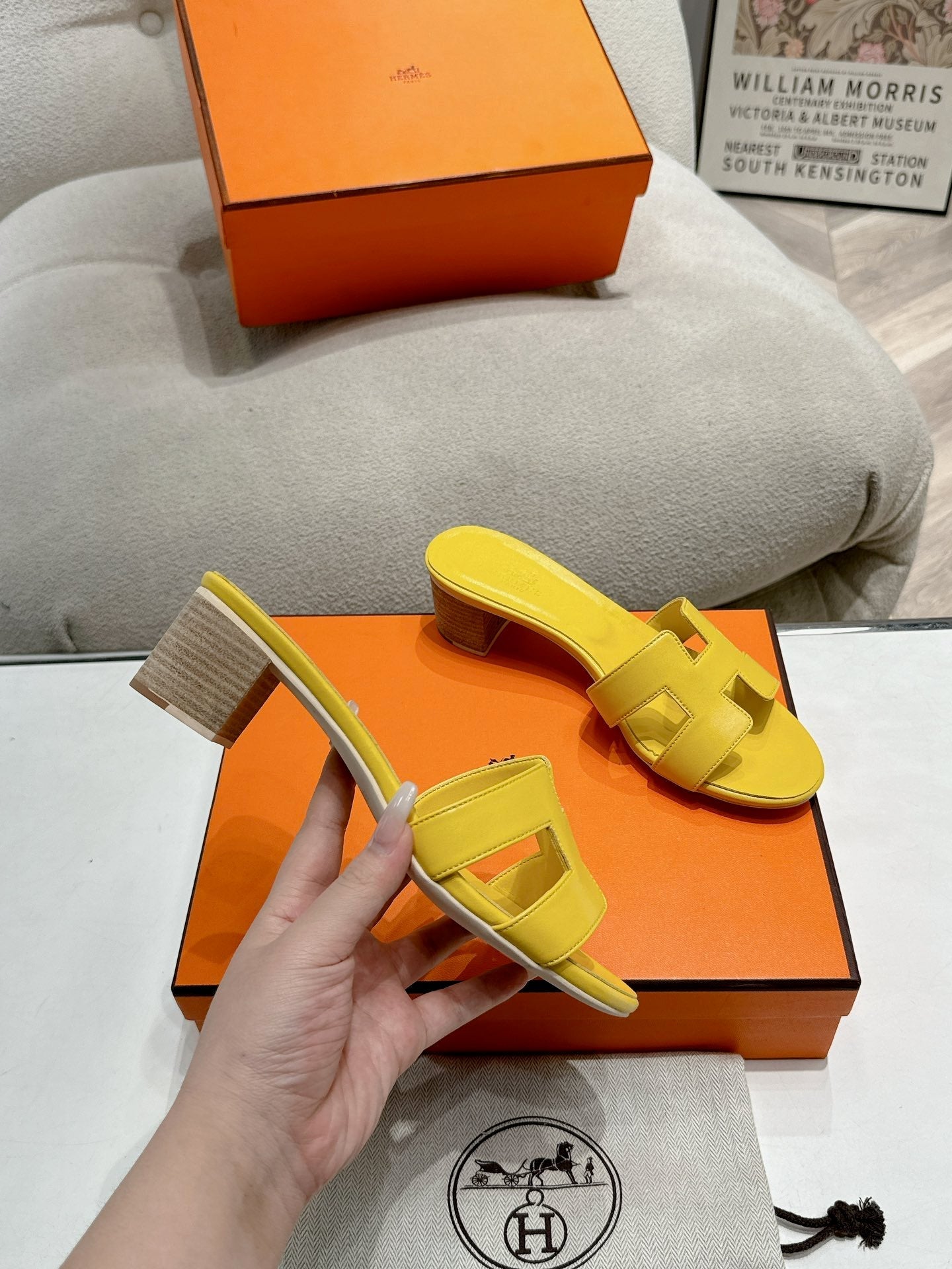 0ASIS SANDAL YELLOW CALFSKIN CLASSIC - 35