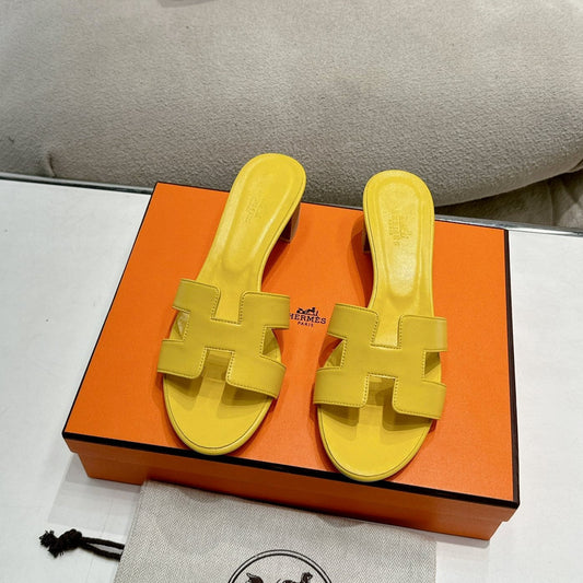 0ASIS SANDAL YELLOW CALFSKIN CLASSIC - 35