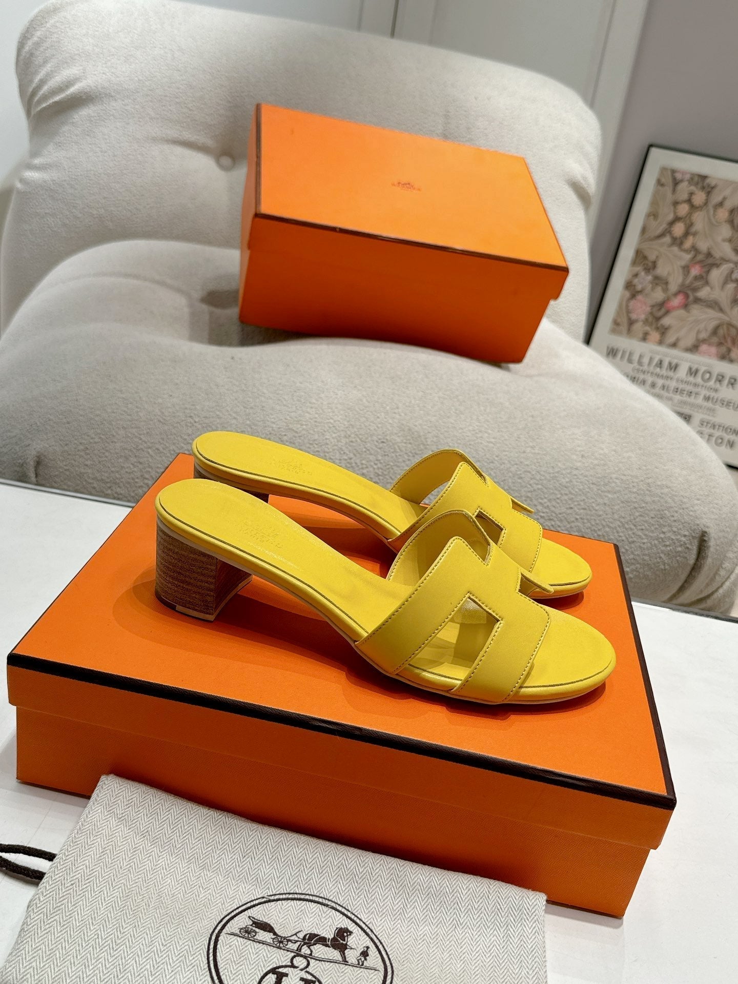 0ASIS SANDAL YELLOW CALFSKIN CLASSIC - 35