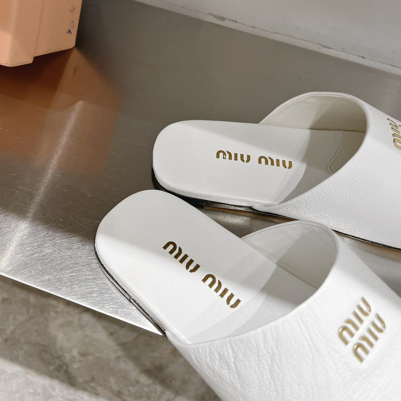 Mules Slippers White Lambskin - 35