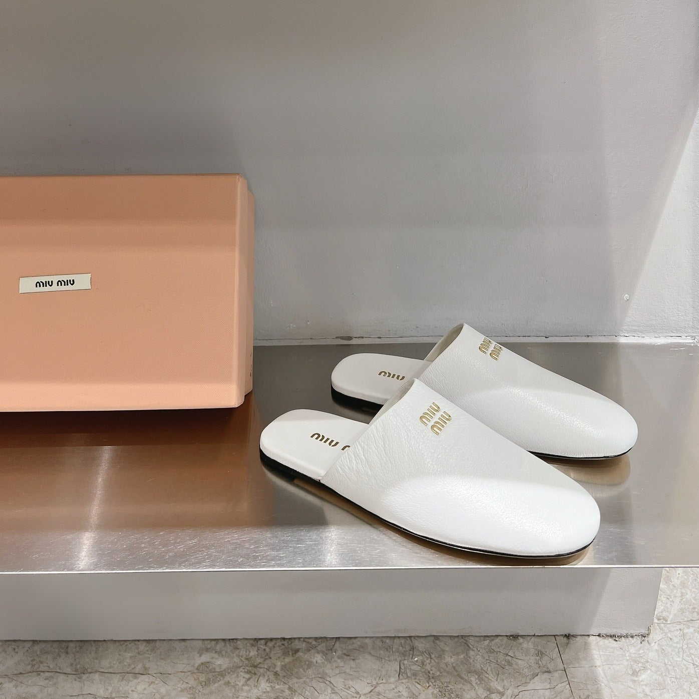 Mules Slippers White Lambskin - 35