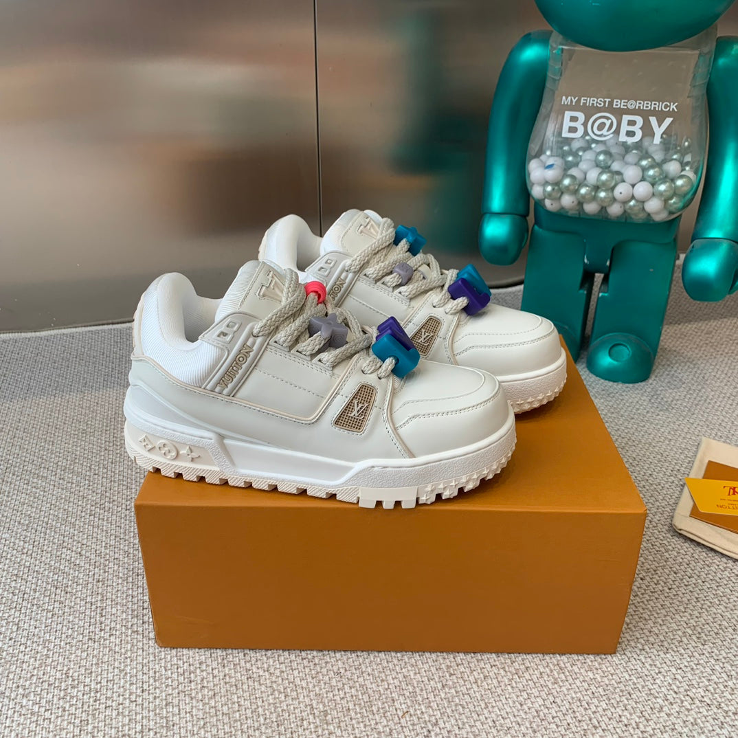 LV TRAINER MAXI SNEAKER IN WHITE CALFSKIN - 35