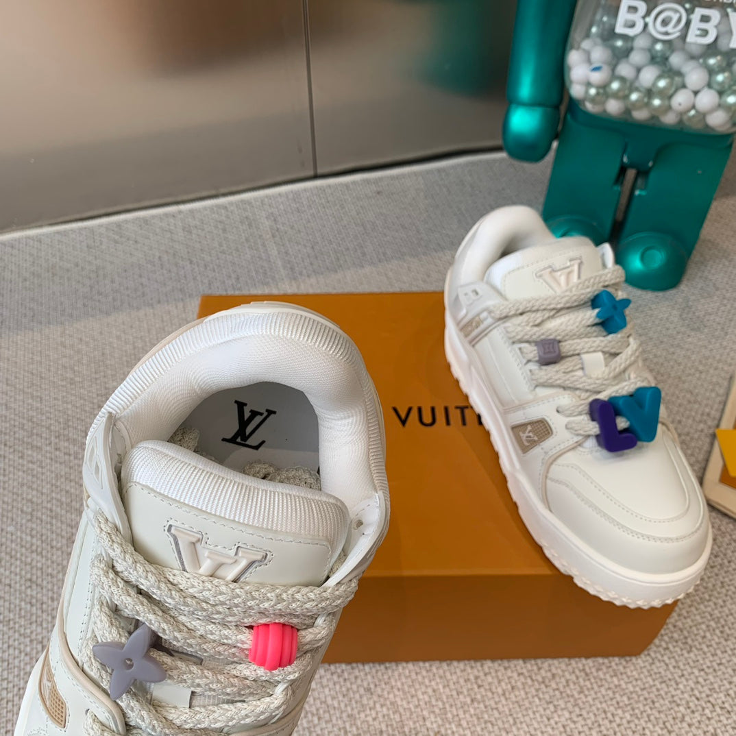 LV TRAINER MAXI SNEAKER IN WHITE CALFSKIN - 35