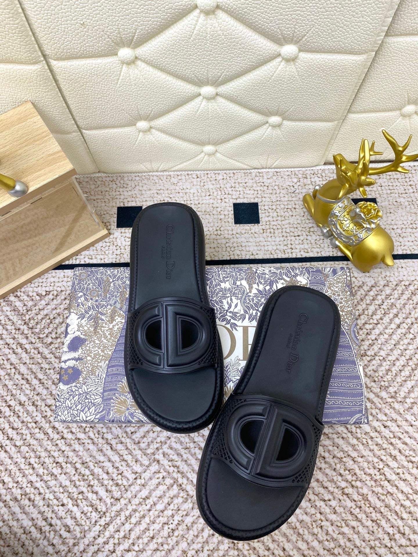 DIOR FLAT SLIDES 25S IN BLACK TPU - 36