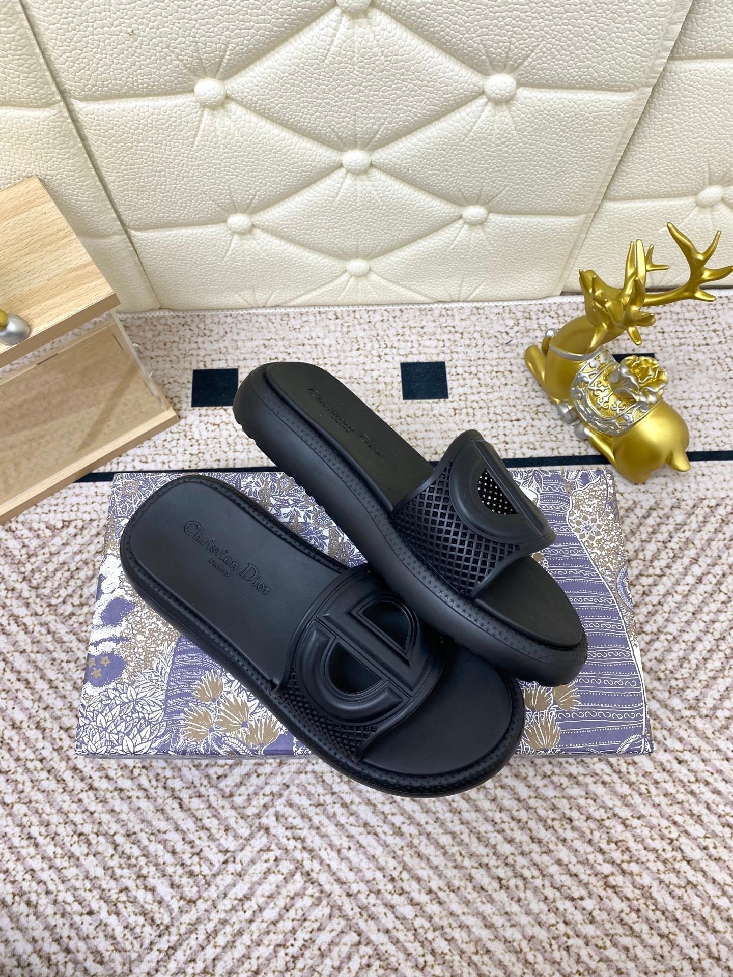 DIOR FLAT SLIDES 25S IN BLACK TPU - 36