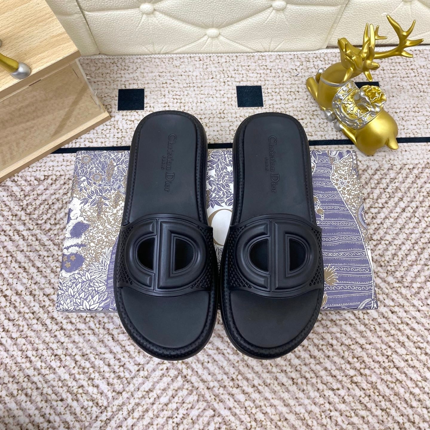 DIOR FLAT SLIDES 25S IN BLACK TPU - 36