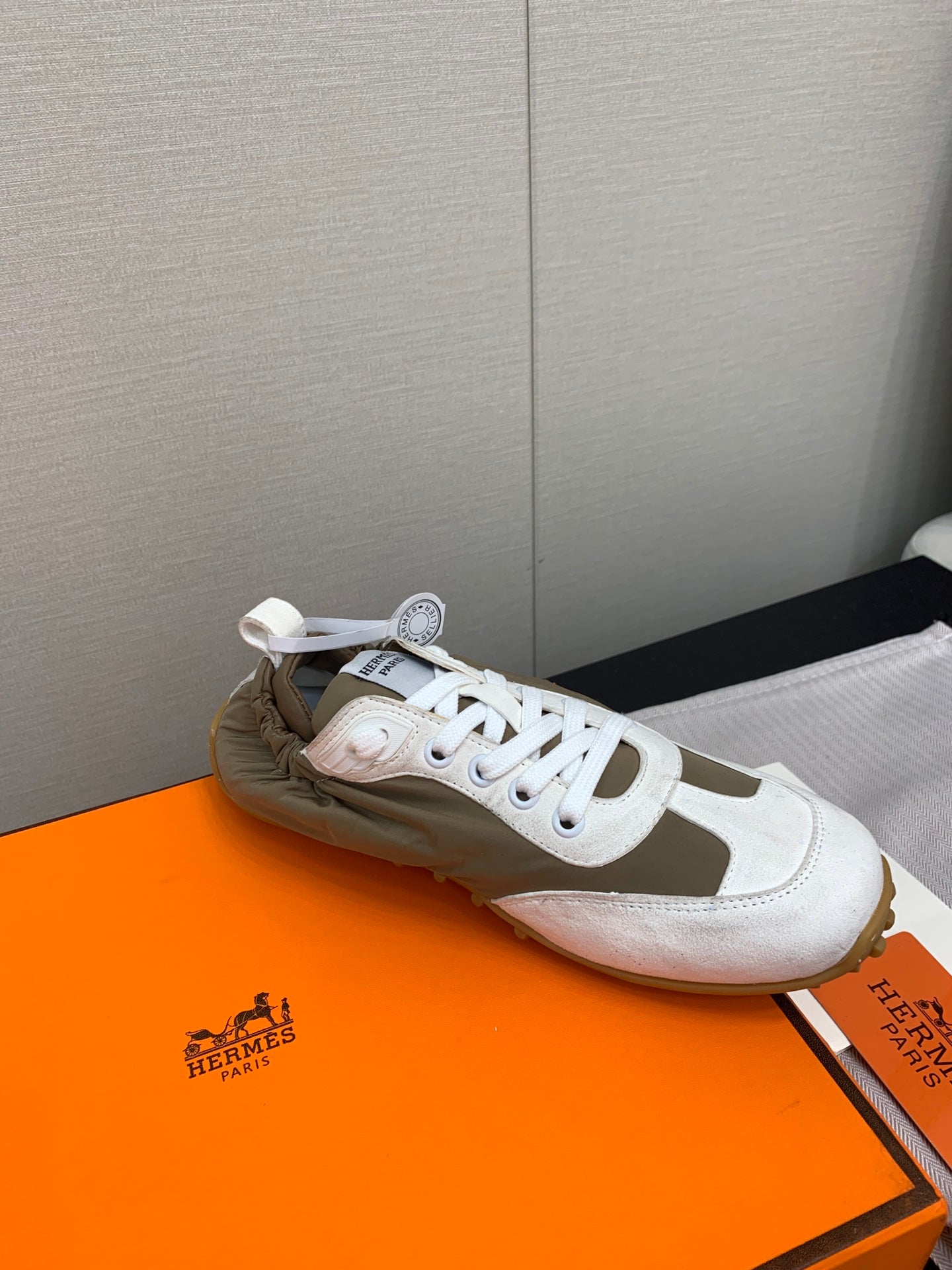 SKATEBOARD SHOES LIGHT GRAY MIX PEANUT CALFSKIN - 35