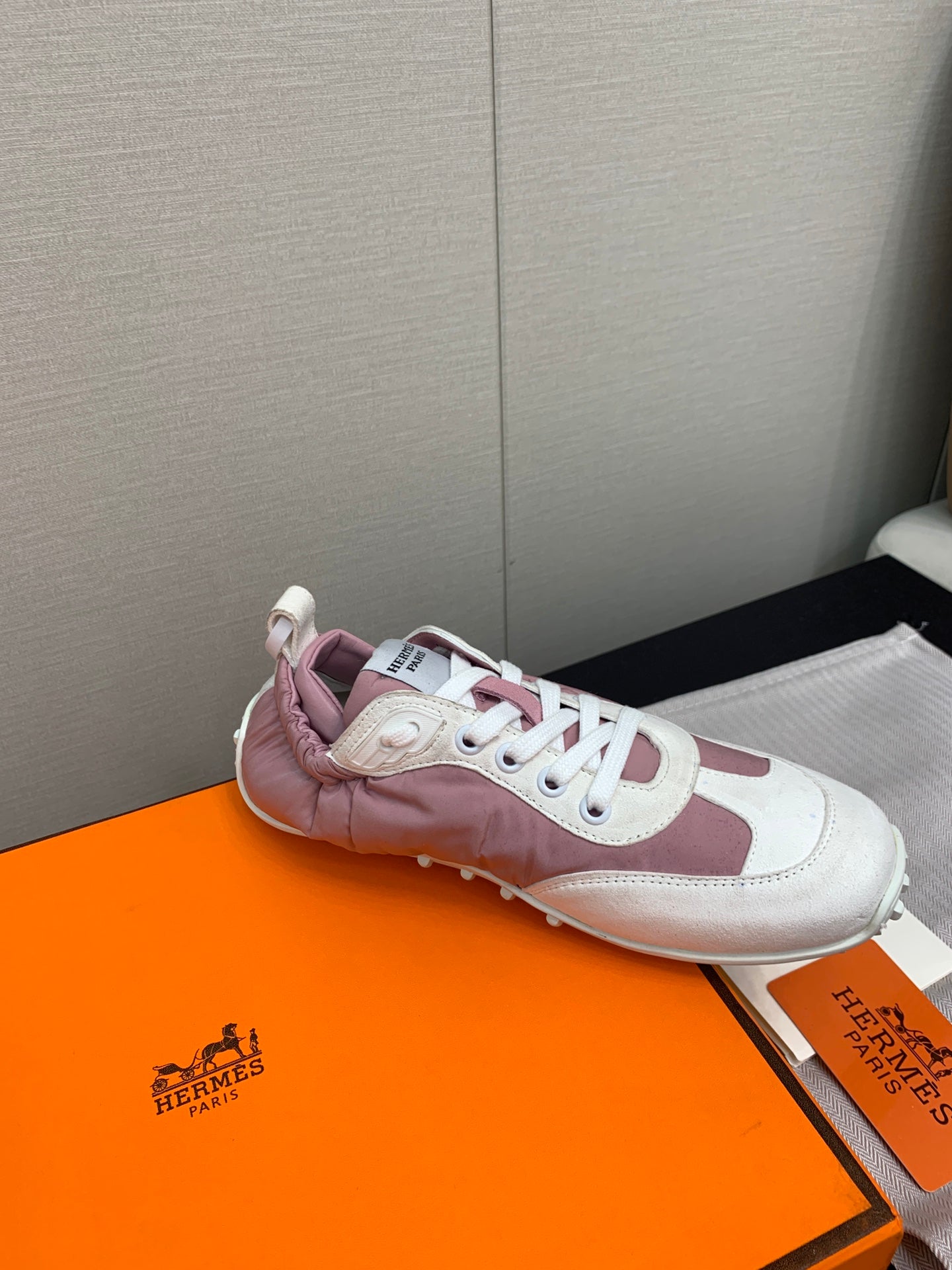 SKATEBOARD SHOES LIGHT GRAY MIX DARK PINK CALFSKIN - 35