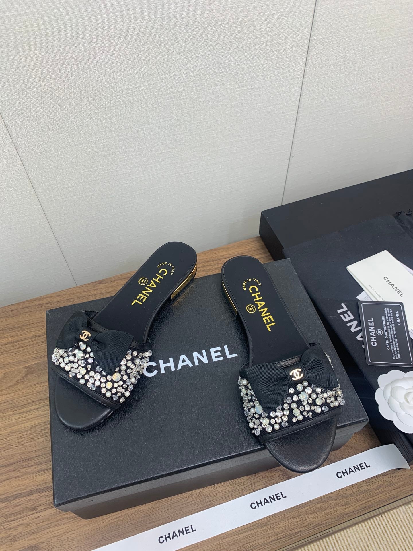 BOW SLIPPERS IN BLACK LAMBSKIN WITH RHINESTONES - 35