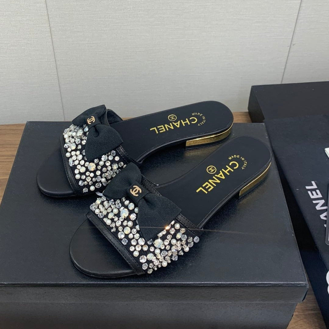 BOW SLIPPERS IN BLACK LAMBSKIN WITH RHINESTONES - 35