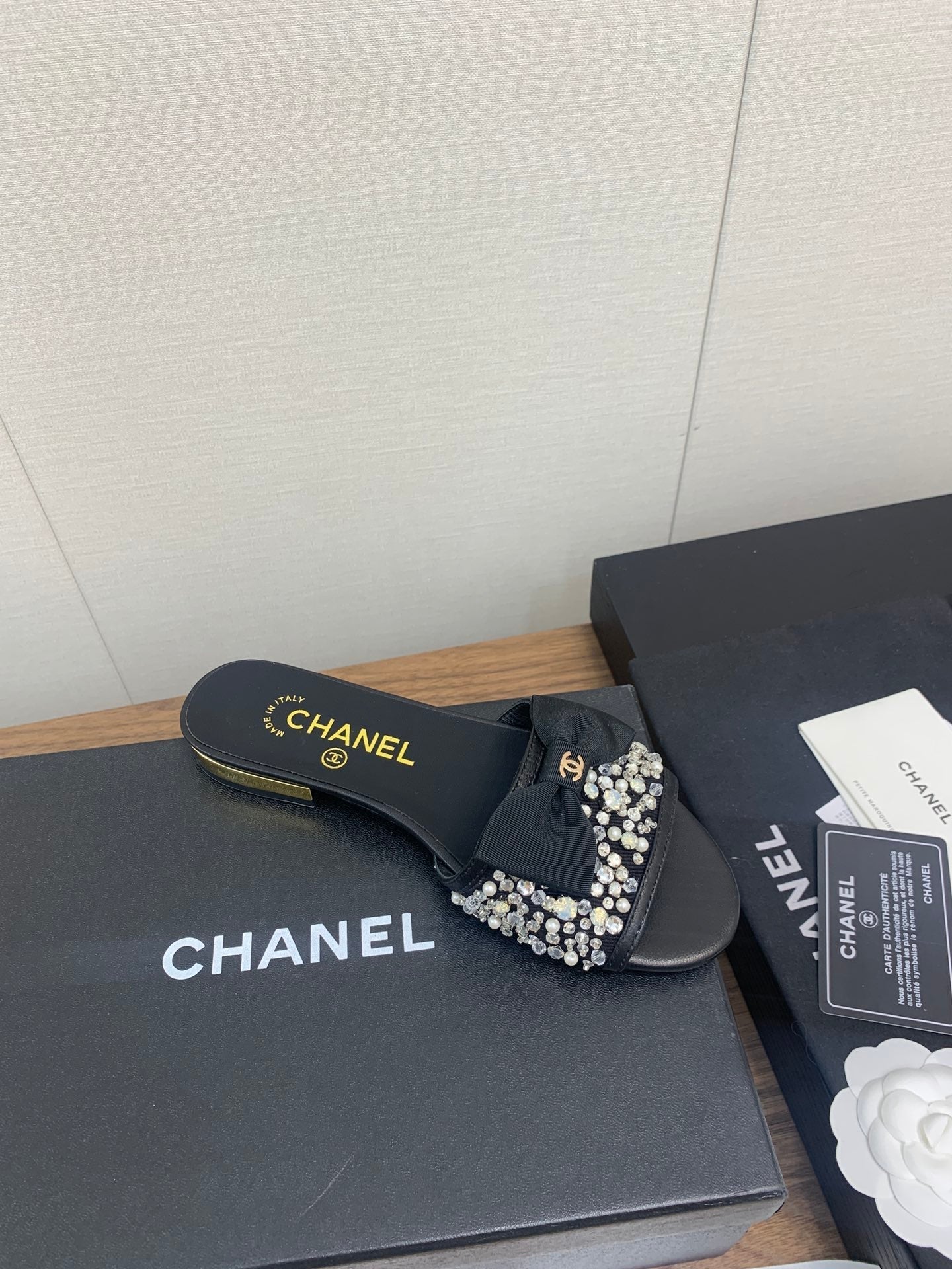 BOW SLIPPERS IN BLACK LAMBSKIN WITH RHINESTONES - 35