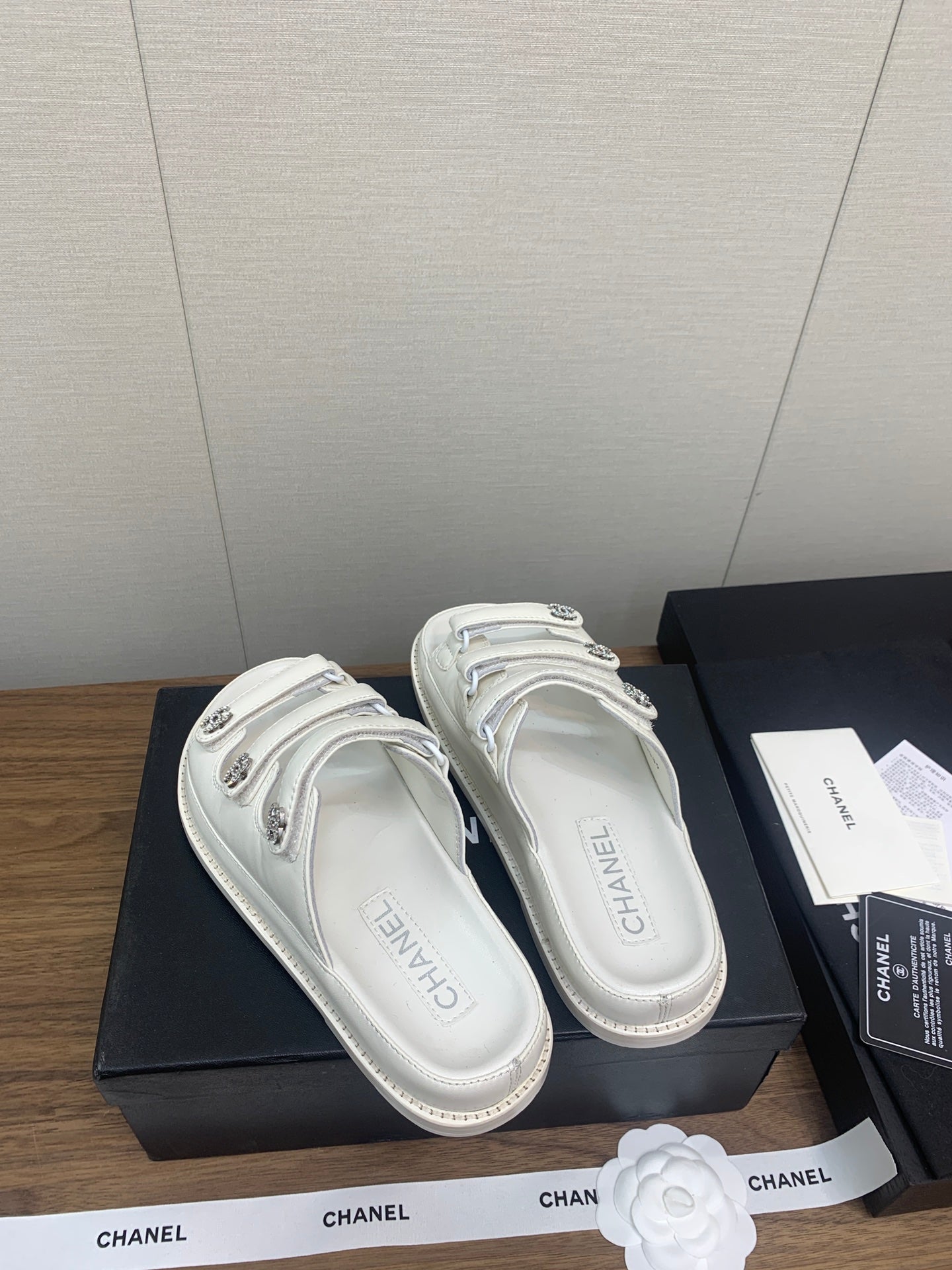 DAD SANDAL IN WHITE LAMBSKIN MULE - 35