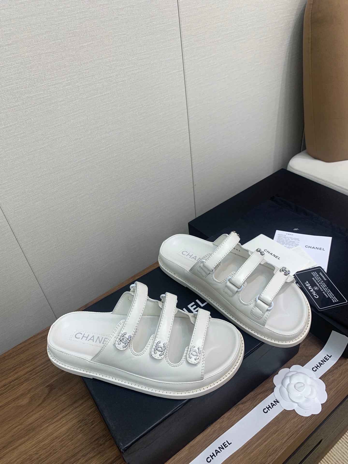 DAD SANDAL IN WHITE LAMBSKIN MULE - 35