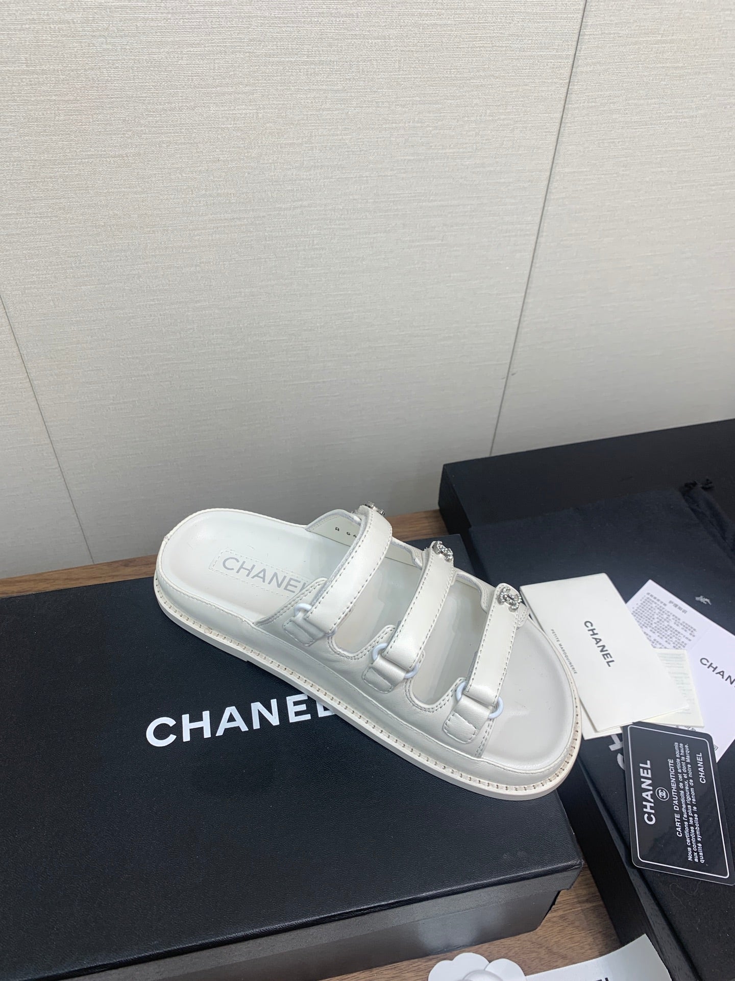 DAD SANDAL IN WHITE LAMBSKIN MULE - 35