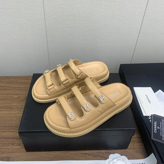 DAD SANDAL IN YELLOW CREAM LAMBSKIN MULE - 35