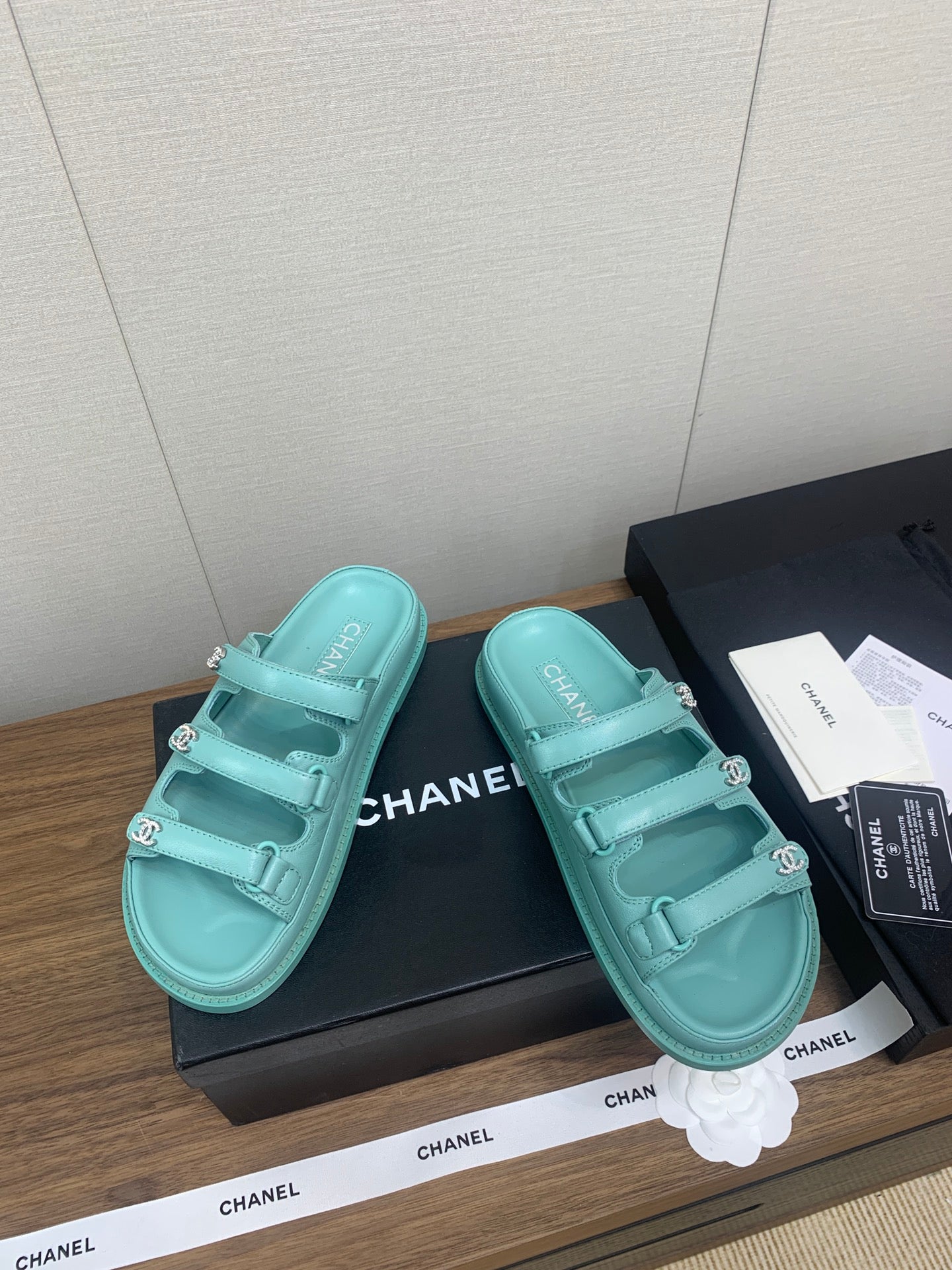 DAD SANDAL IN SKY BLUE LAMBSKIN MULE - 35