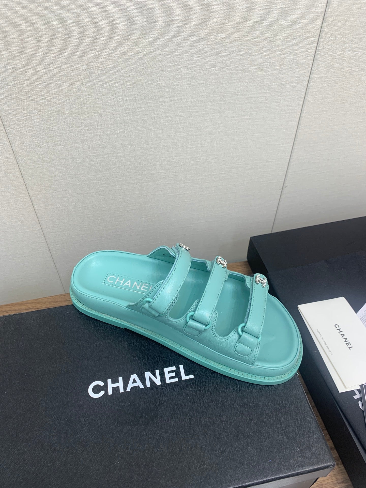DAD SANDAL IN SKY BLUE LAMBSKIN MULE - 35