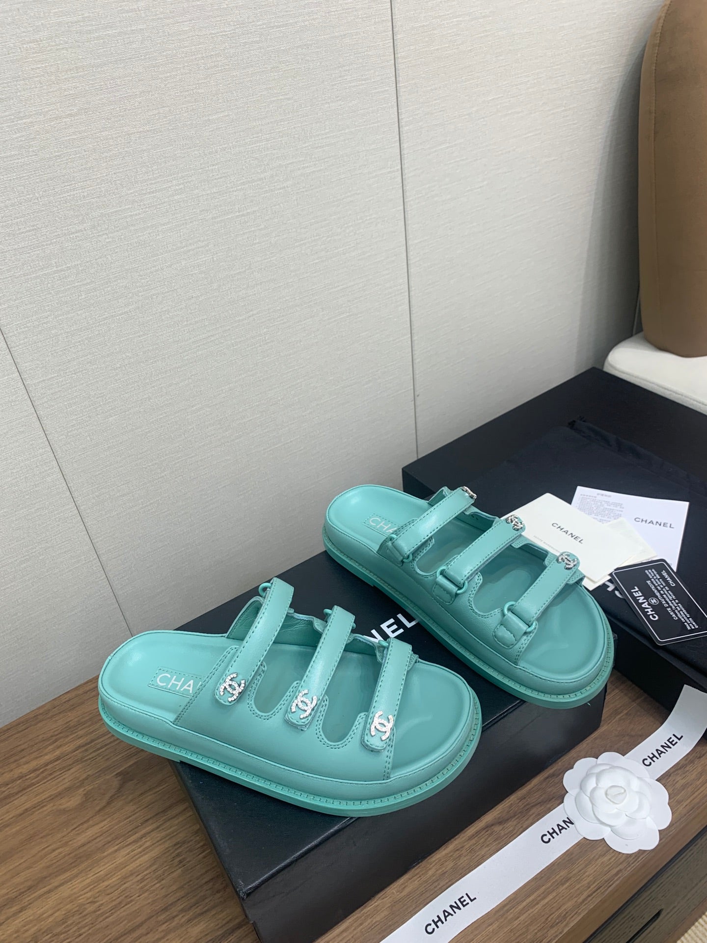 DAD SANDAL IN SKY BLUE LAMBSKIN MULE - 35