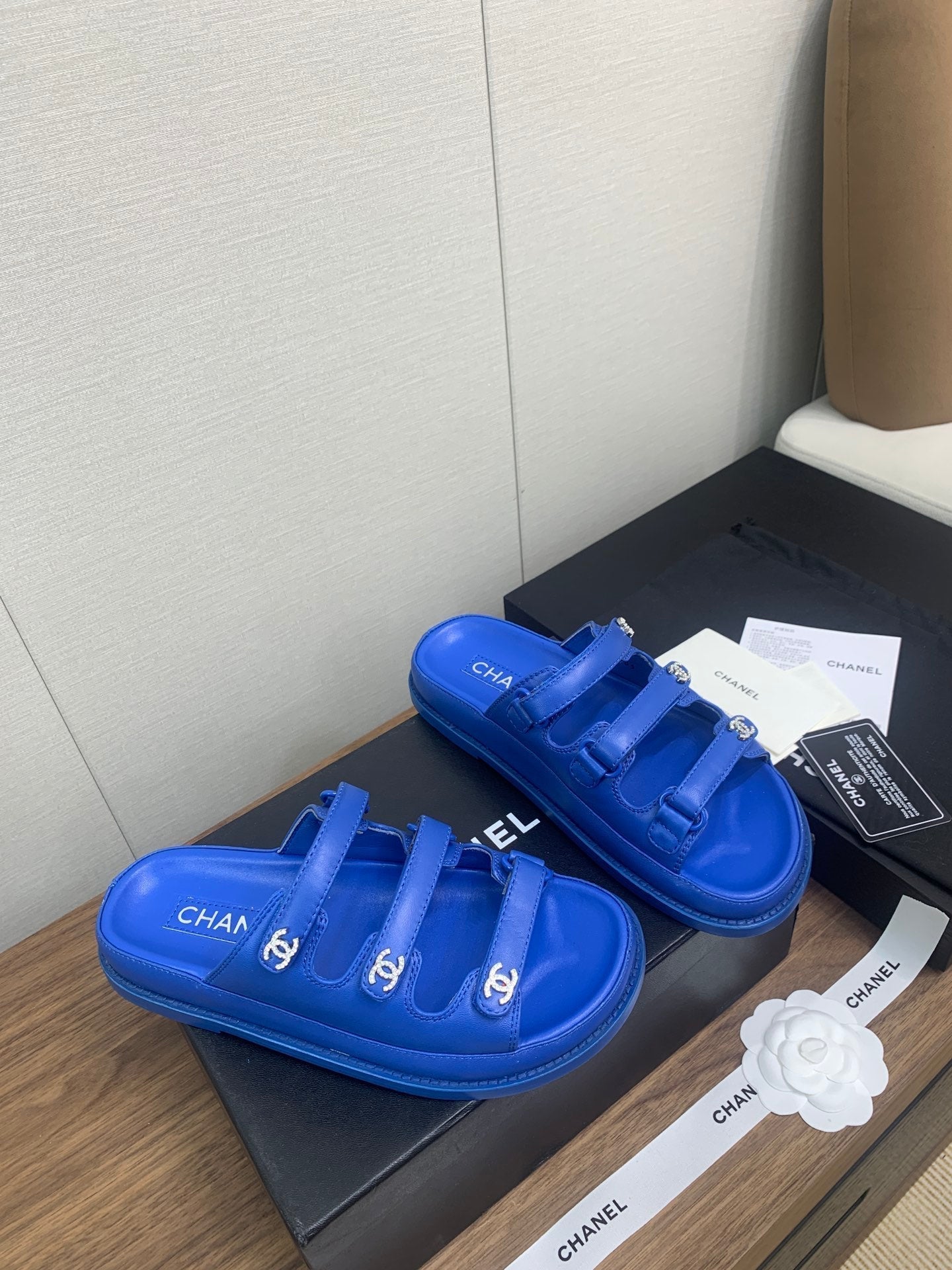 DAD SANDAL IN COBALT BLUE LAMBSKIN MULE - 35