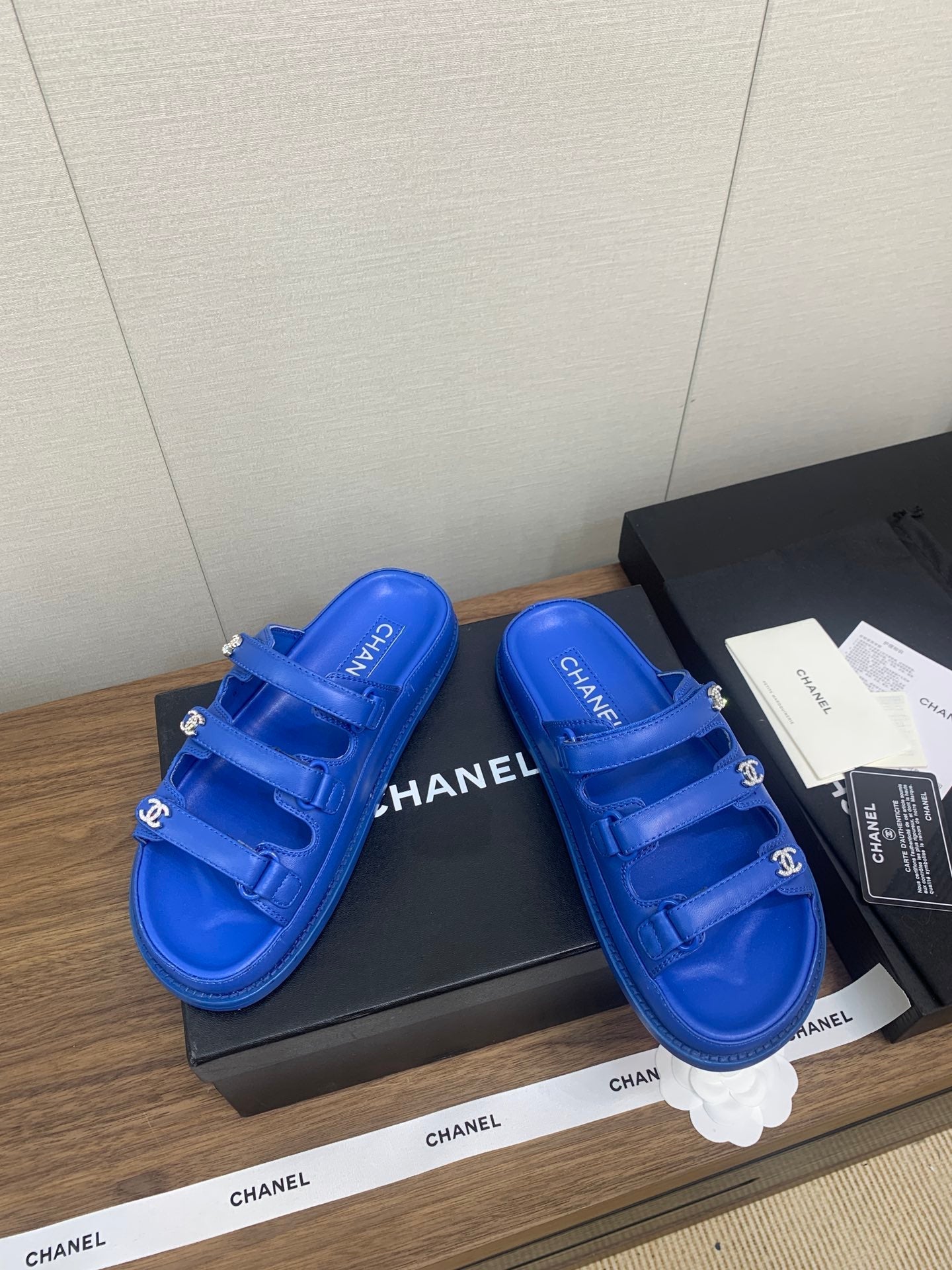 DAD SANDAL IN COBALT BLUE LAMBSKIN MULE - 35