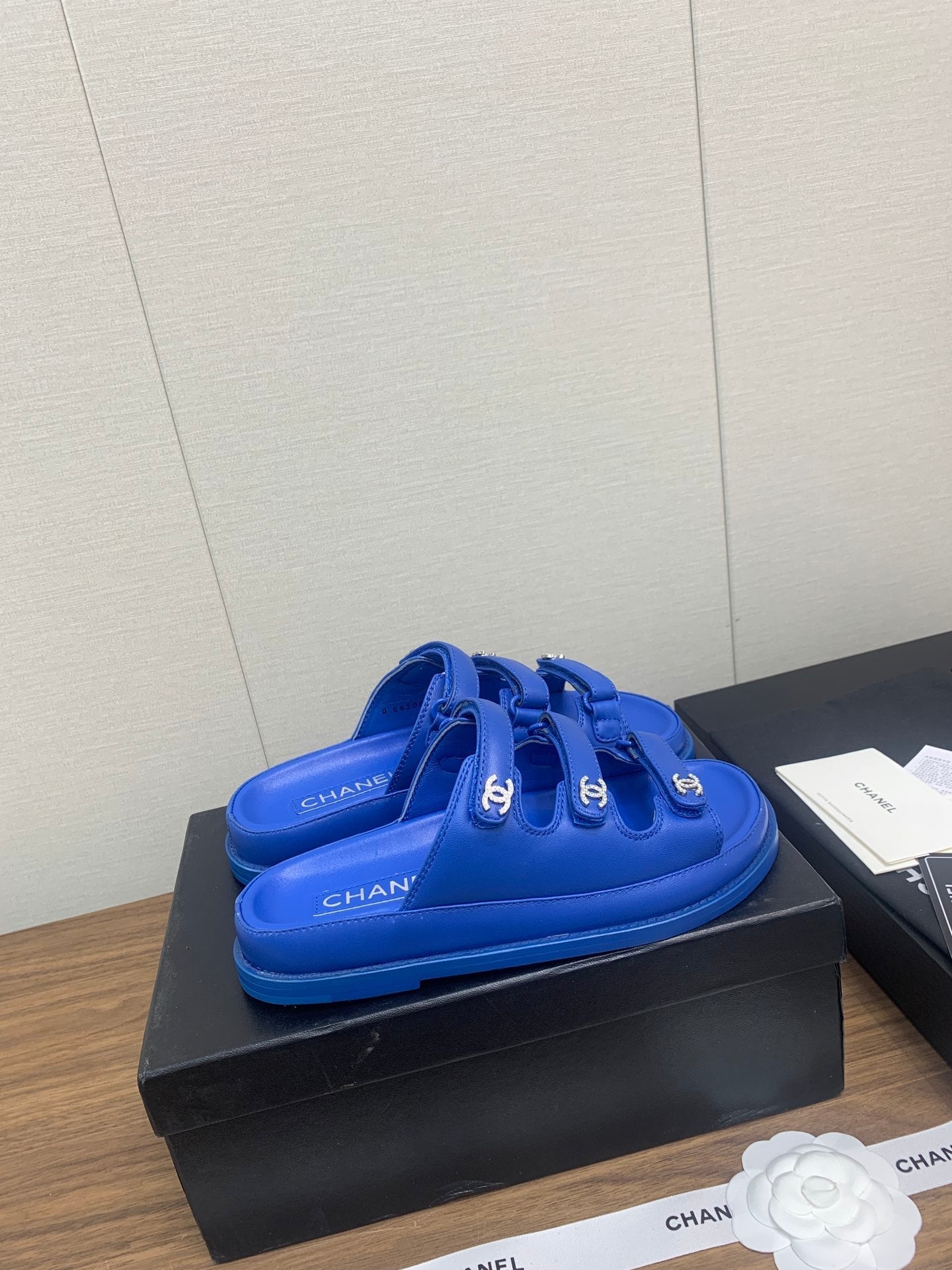 DAD SANDAL IN COBALT BLUE LAMBSKIN MULE - 35