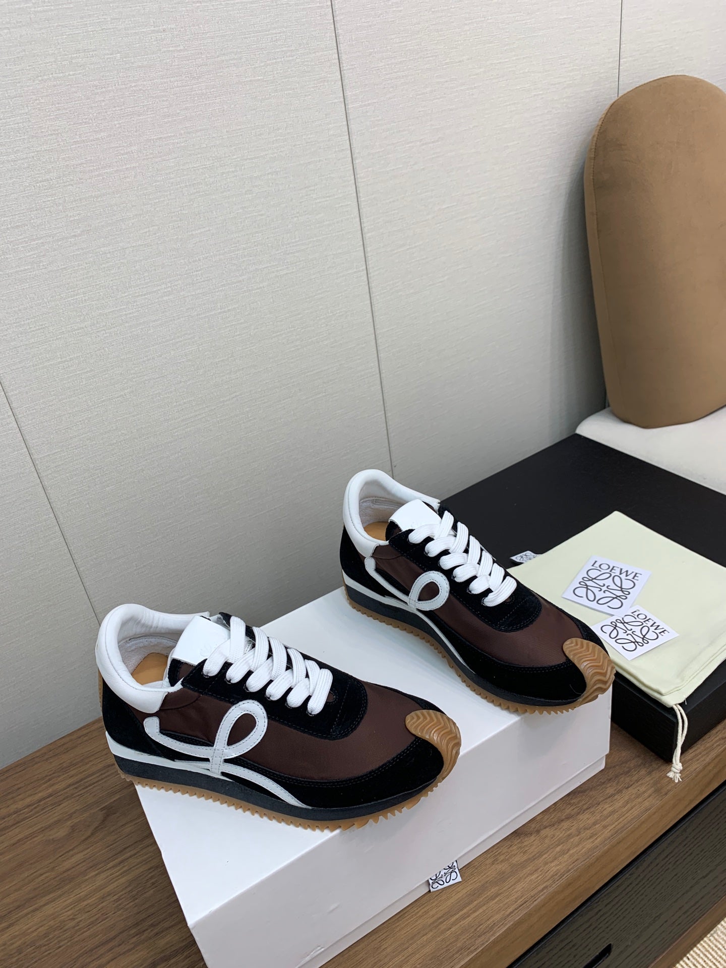 LW FLOW RUNNER SNEAKER BROWN BLACK SUEDE - 35