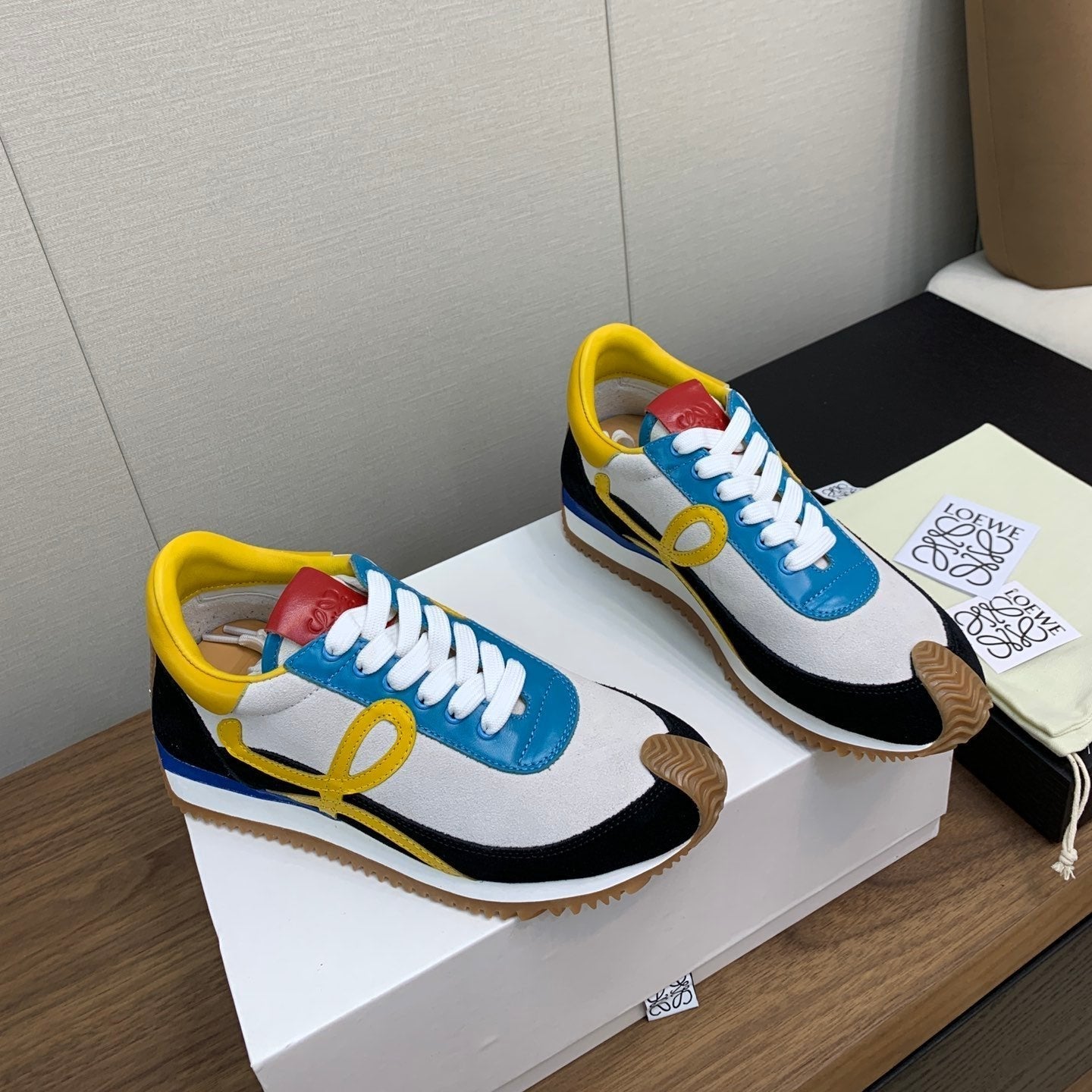 LW FLOW RUNNER SNEAKER WHITE-BLUE SUEDE - 35