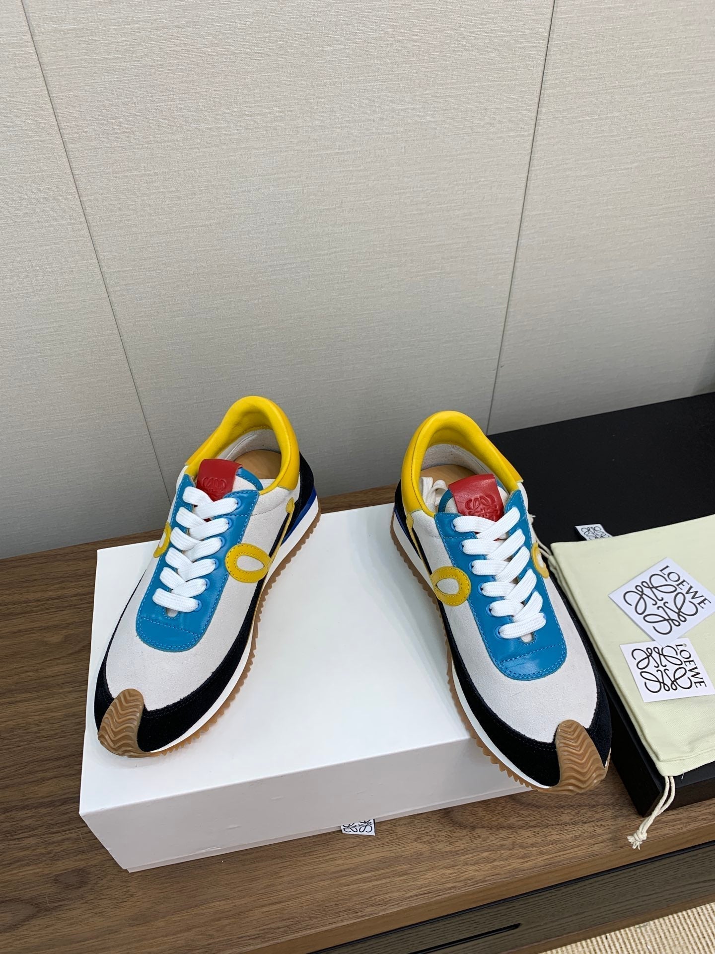 LW FLOW RUNNER SNEAKER WHITE-BLUE SUEDE - 35