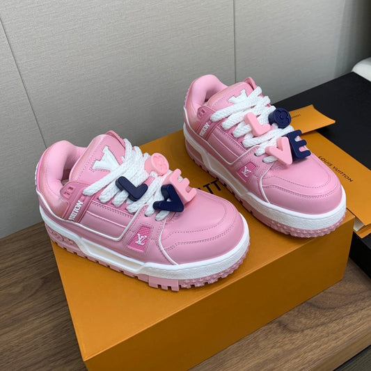 LV TRAINER IN LIGHT PINK CALFSKIN - 35