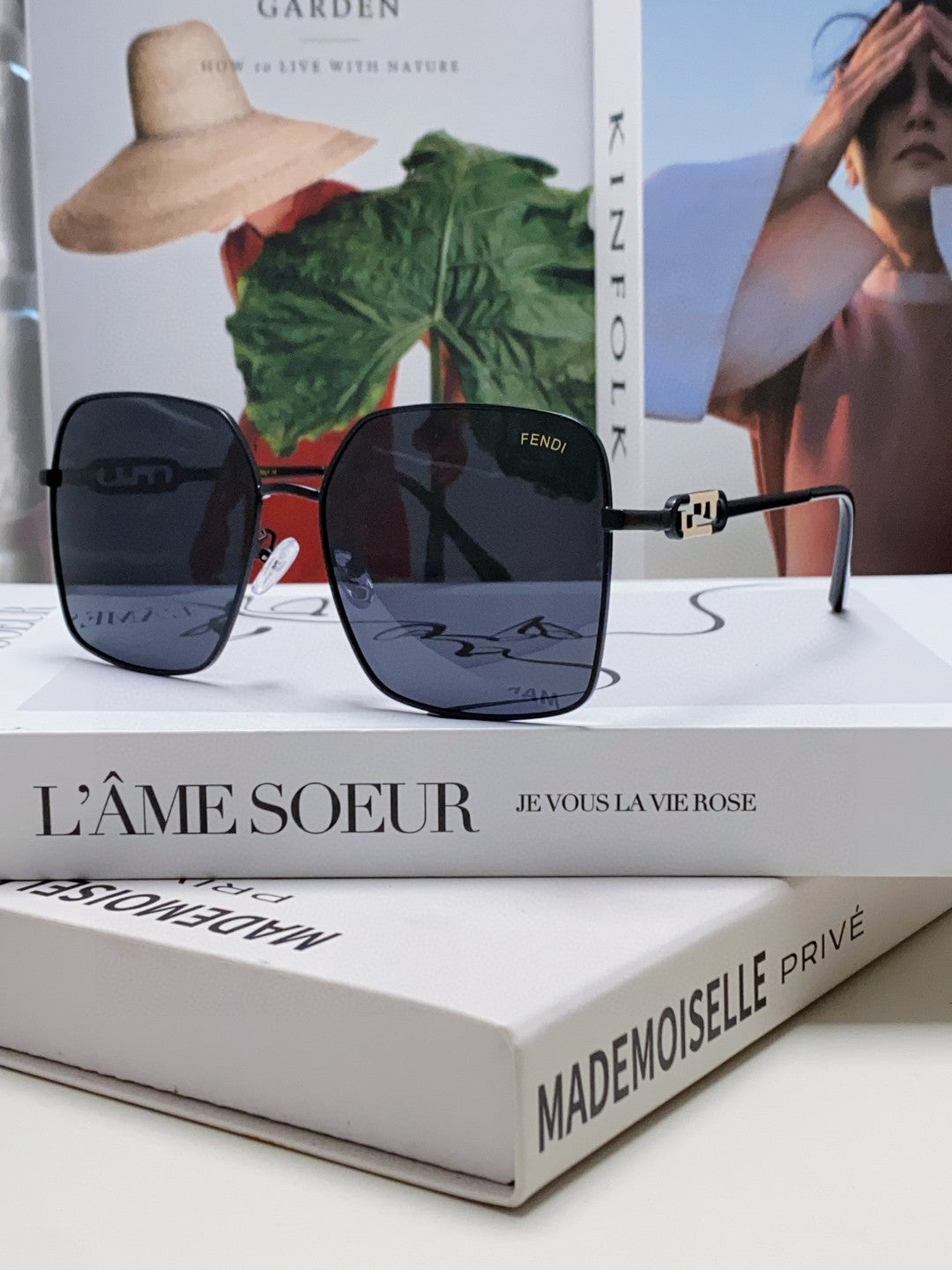 OVERSIZED BAGUETTE SQUARE FRAME SUNGLASSES 562043 IN METAL - Silver smoke