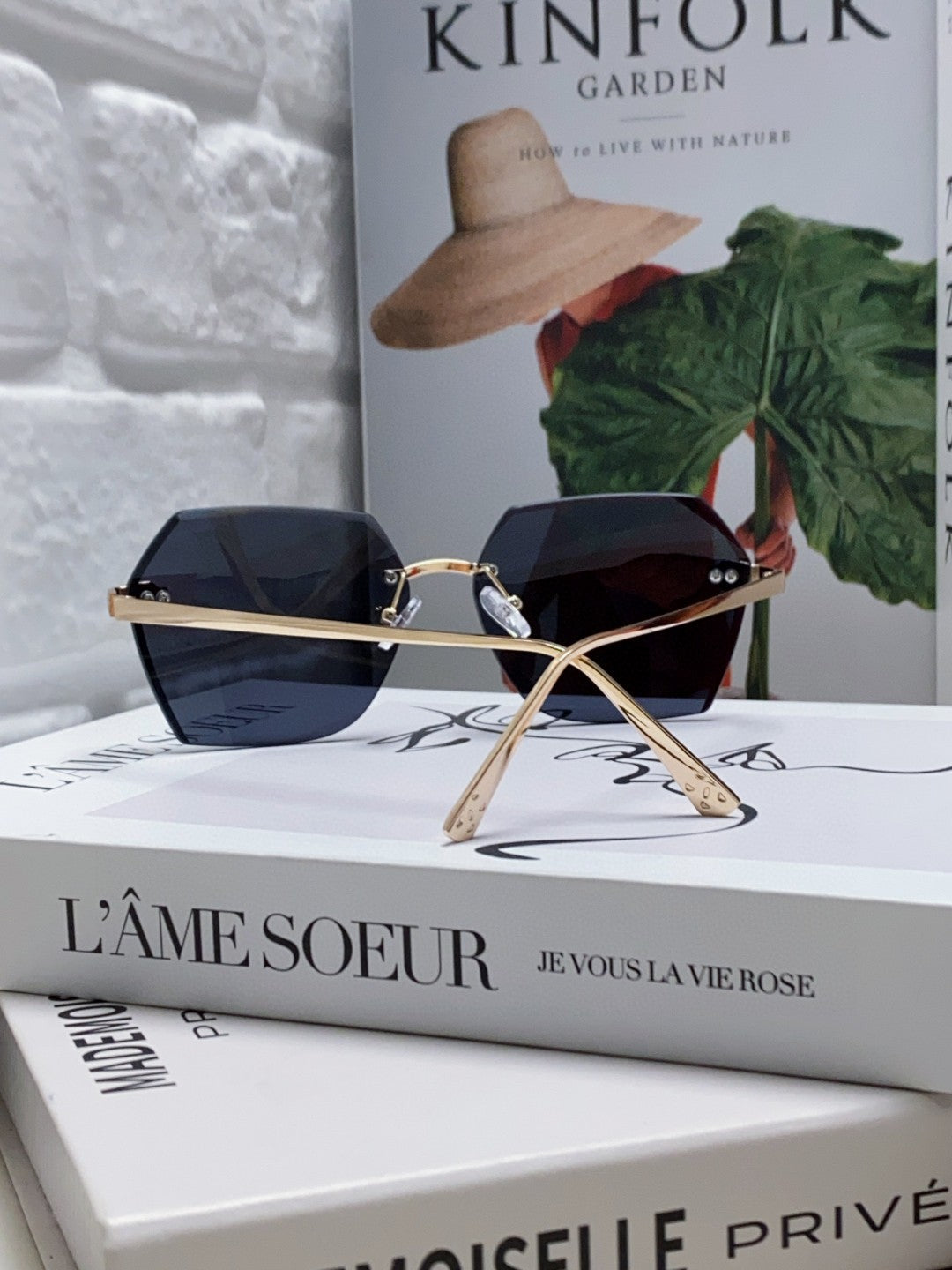 PANTHÈRE RIMLESS GEOMETRIC FRAME SUNGLASSES 562061 IN METAL - Black