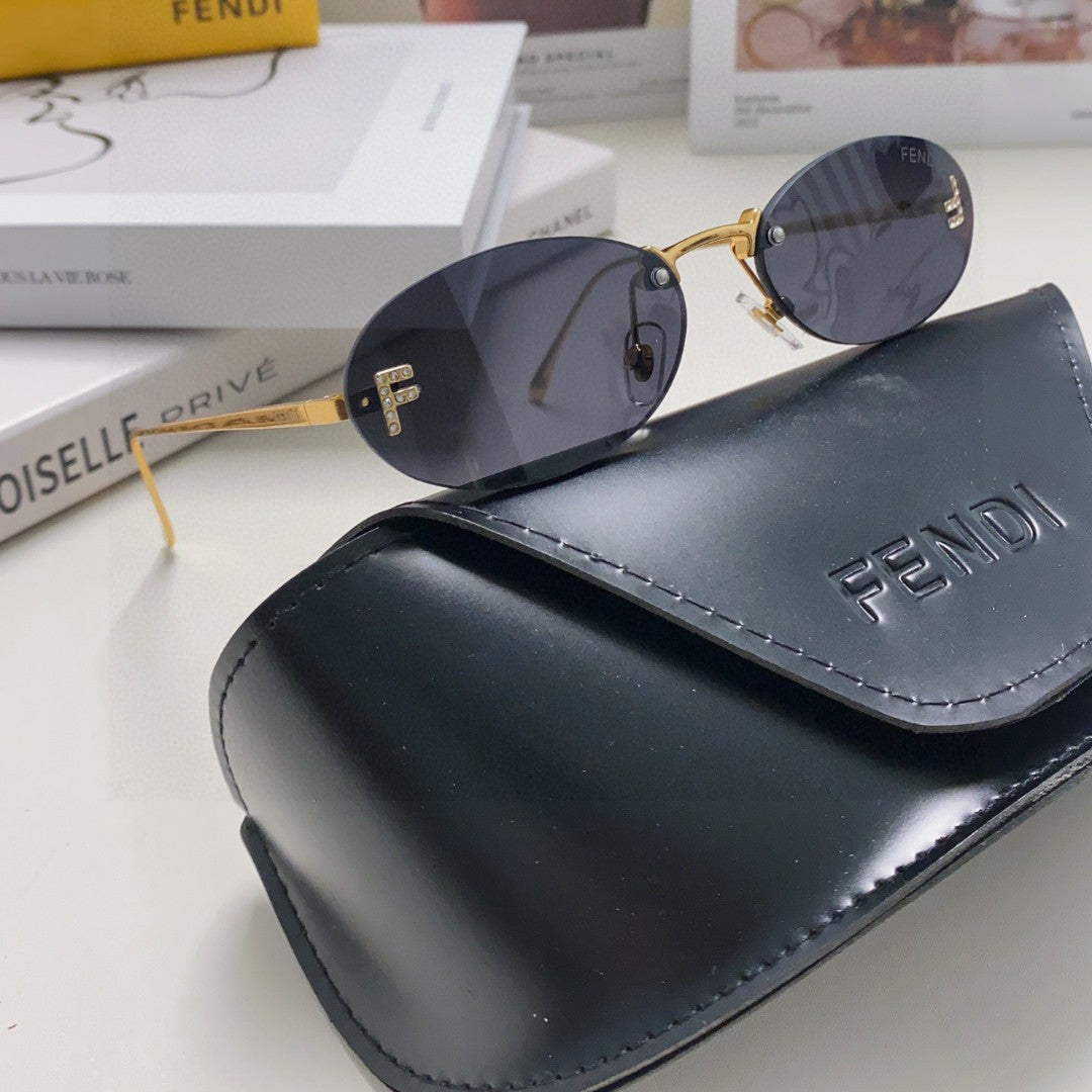 FIRST CRYSTAL RIMLESS OVAL FRAME SUNGLASSES 557152 IN METAL - Blue