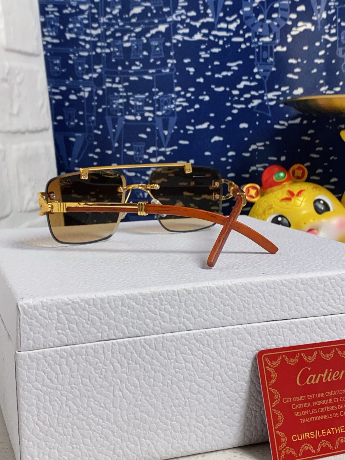 PANTHÈRE SQUARE FRAME SUNGLASSES 559671 IN METAL AND WOODEN - White