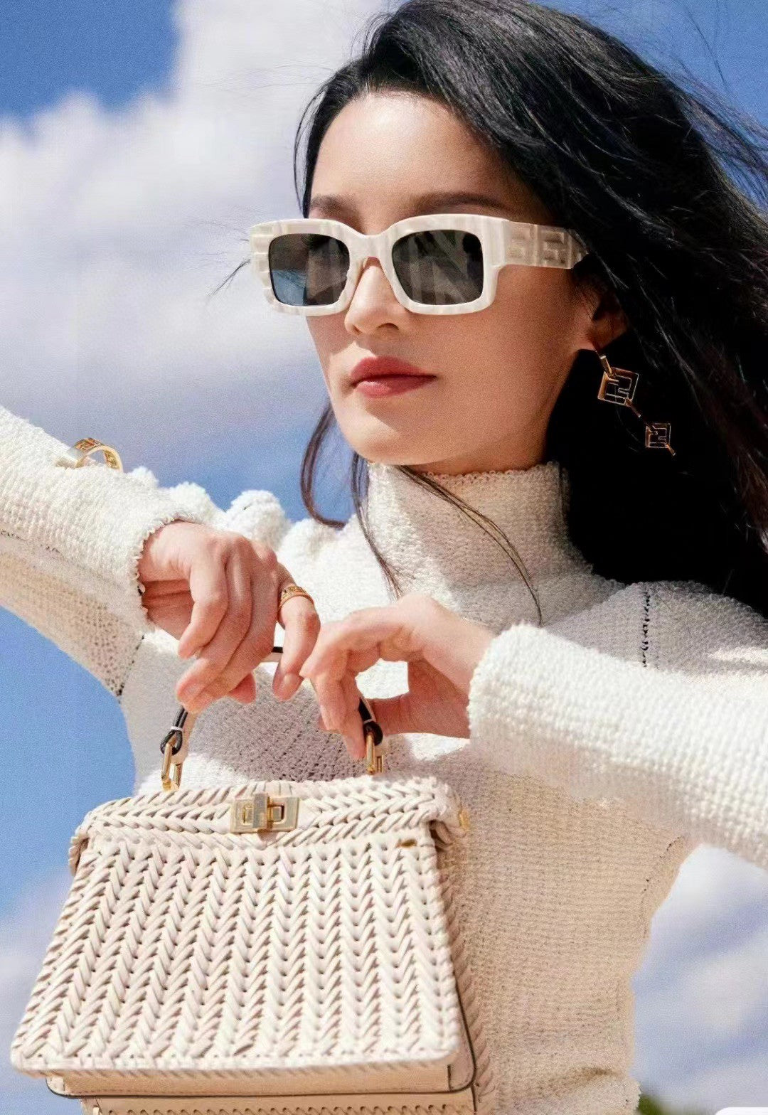 ROMA EMBOSSED RECTANGULAR FRAME SUNGLASSES 527221 IN ACETATE - White/ blue