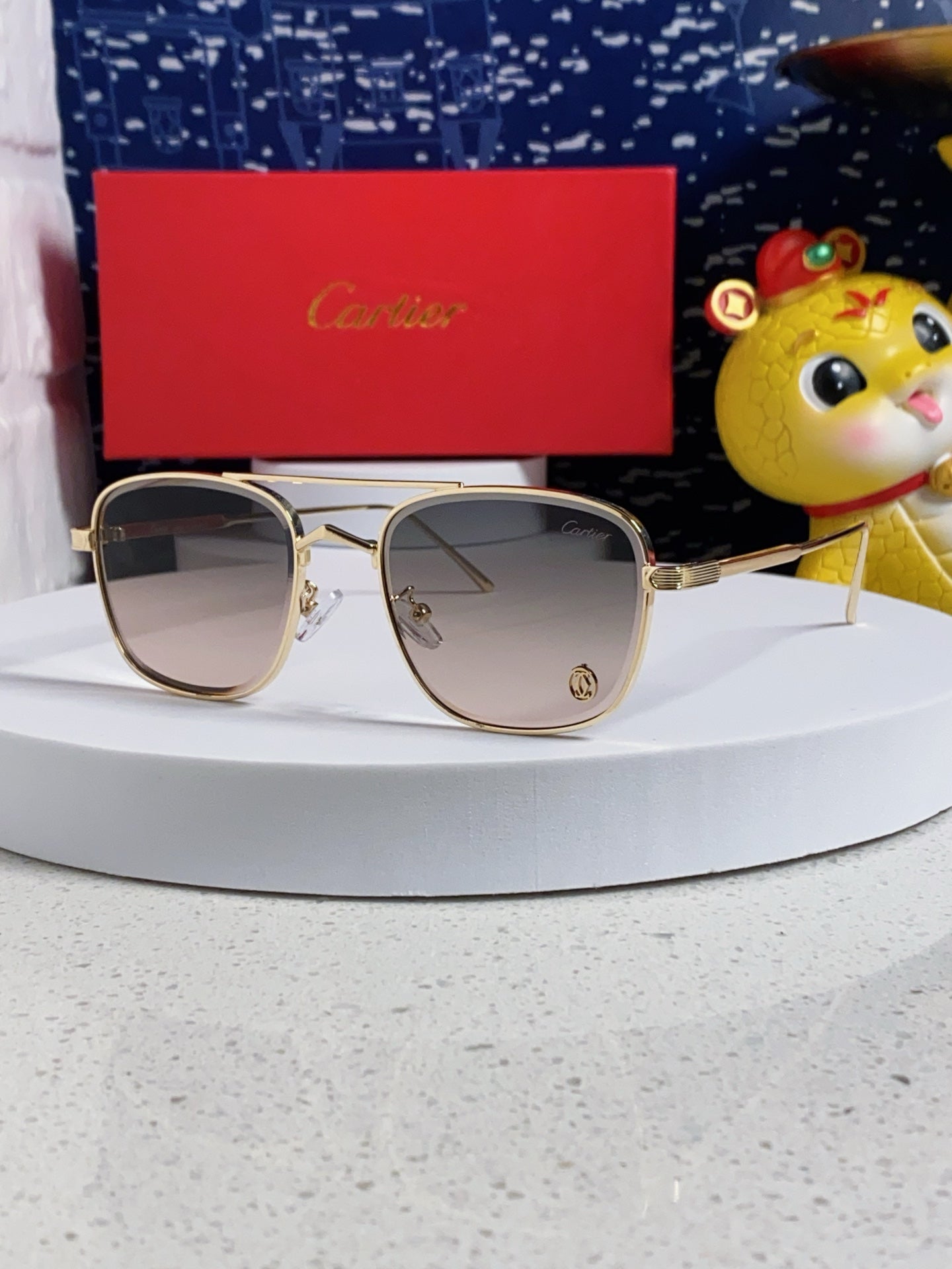 PREMIÈRE SQUARE FRAME SUNGLASSES 533240 IN METAL - Light purple
