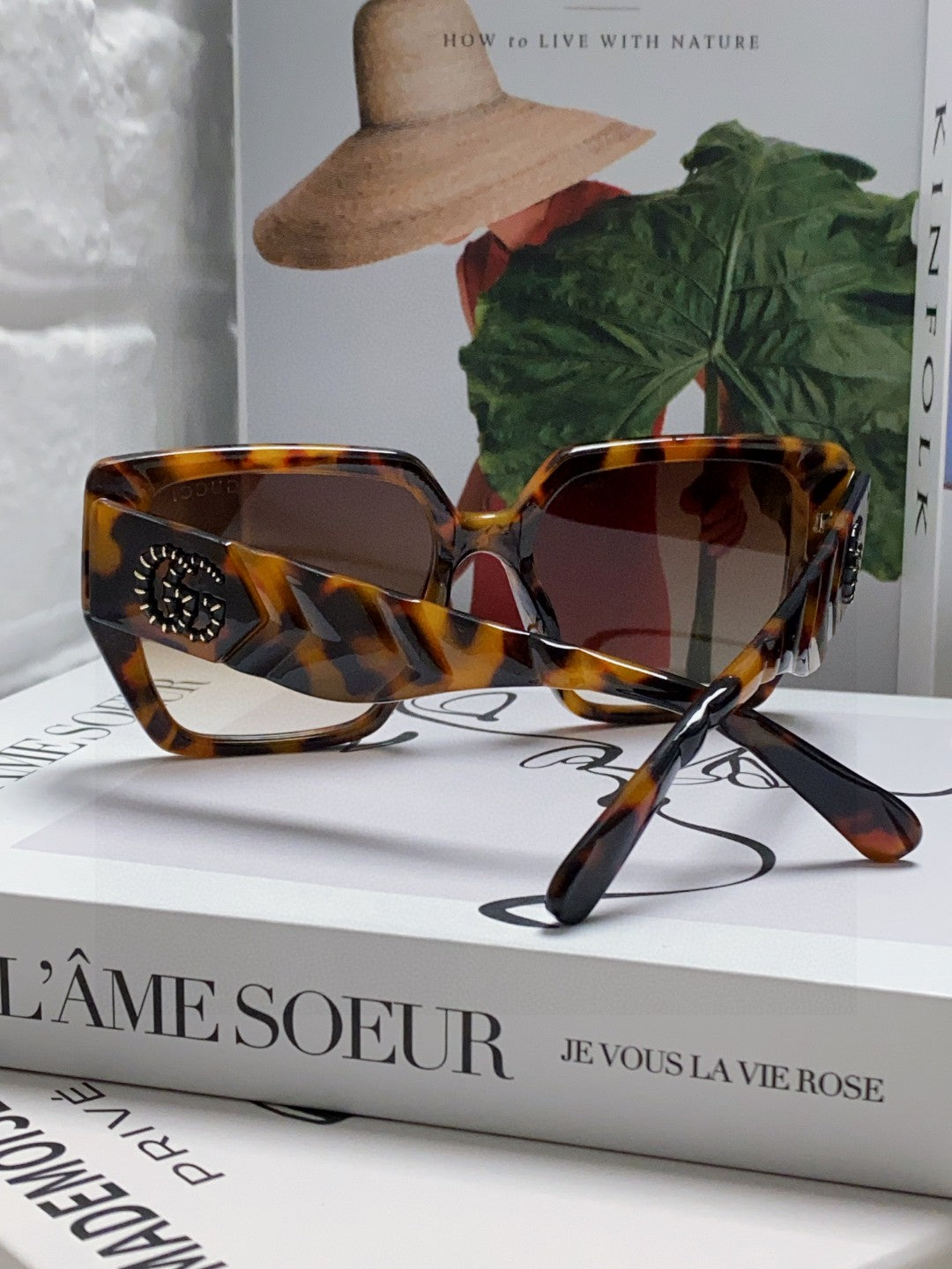 SQUARE FRAME SUNGLASSES 570209 IN ACETATE - Black