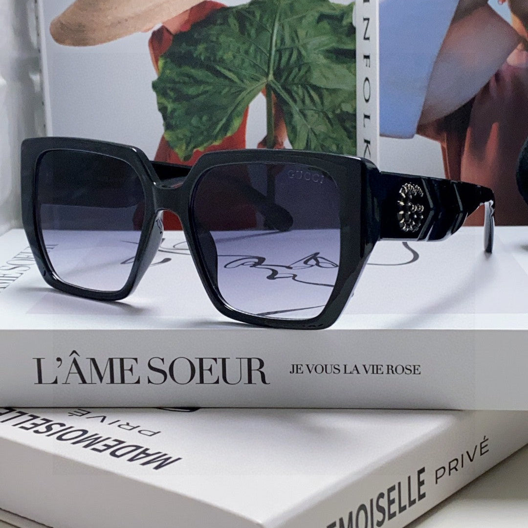 SQUARE FRAME SUNGLASSES 570209 IN ACETATE - Black