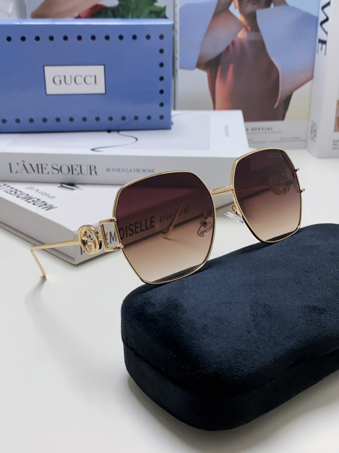 SQUARE FRAME SUNGLASSES 570217 IN METAL - Gradient purple