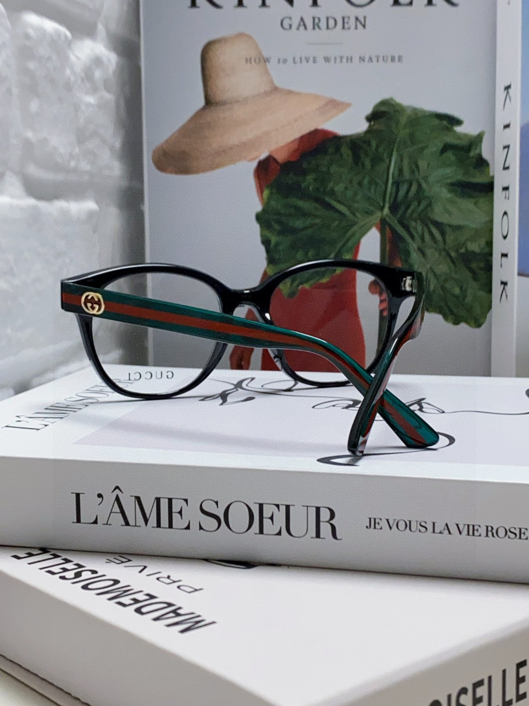 BUTTERFLY FRAME SUNGLASSES 570220 IN ACETATE - Black