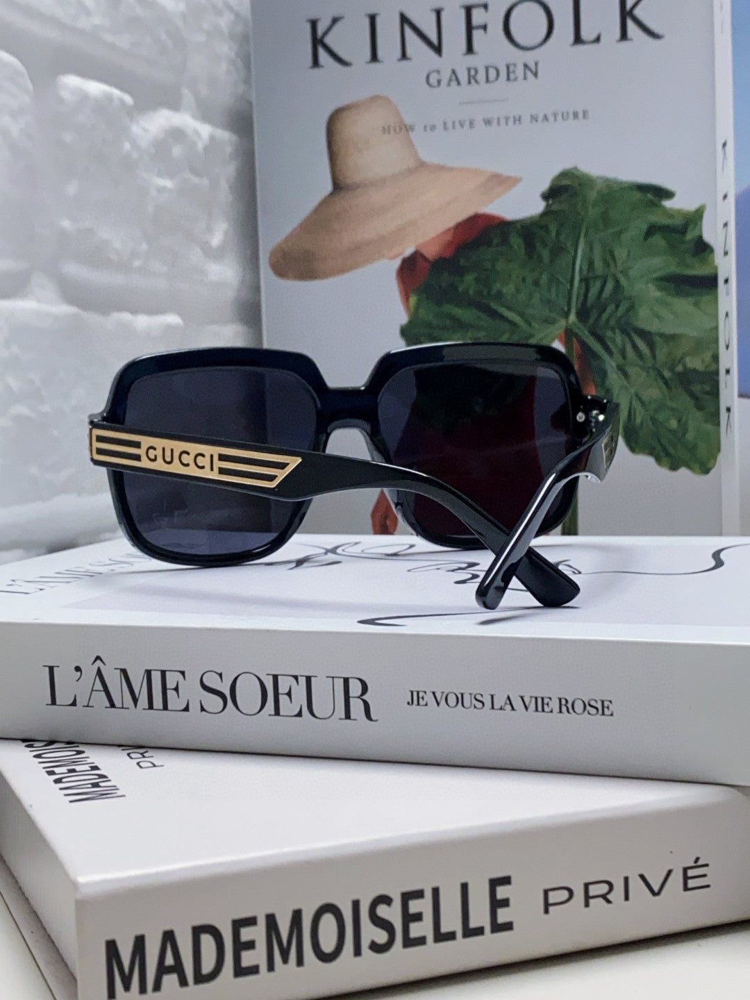 SQUARE FRAME SUNGLASSES 570231 IN ACETATE AND METAL - Black oblique mask