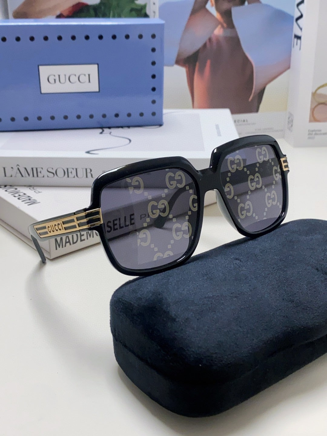 SQUARE FRAME SUNGLASSES 570231 IN ACETATE AND METAL - Black oblique mask