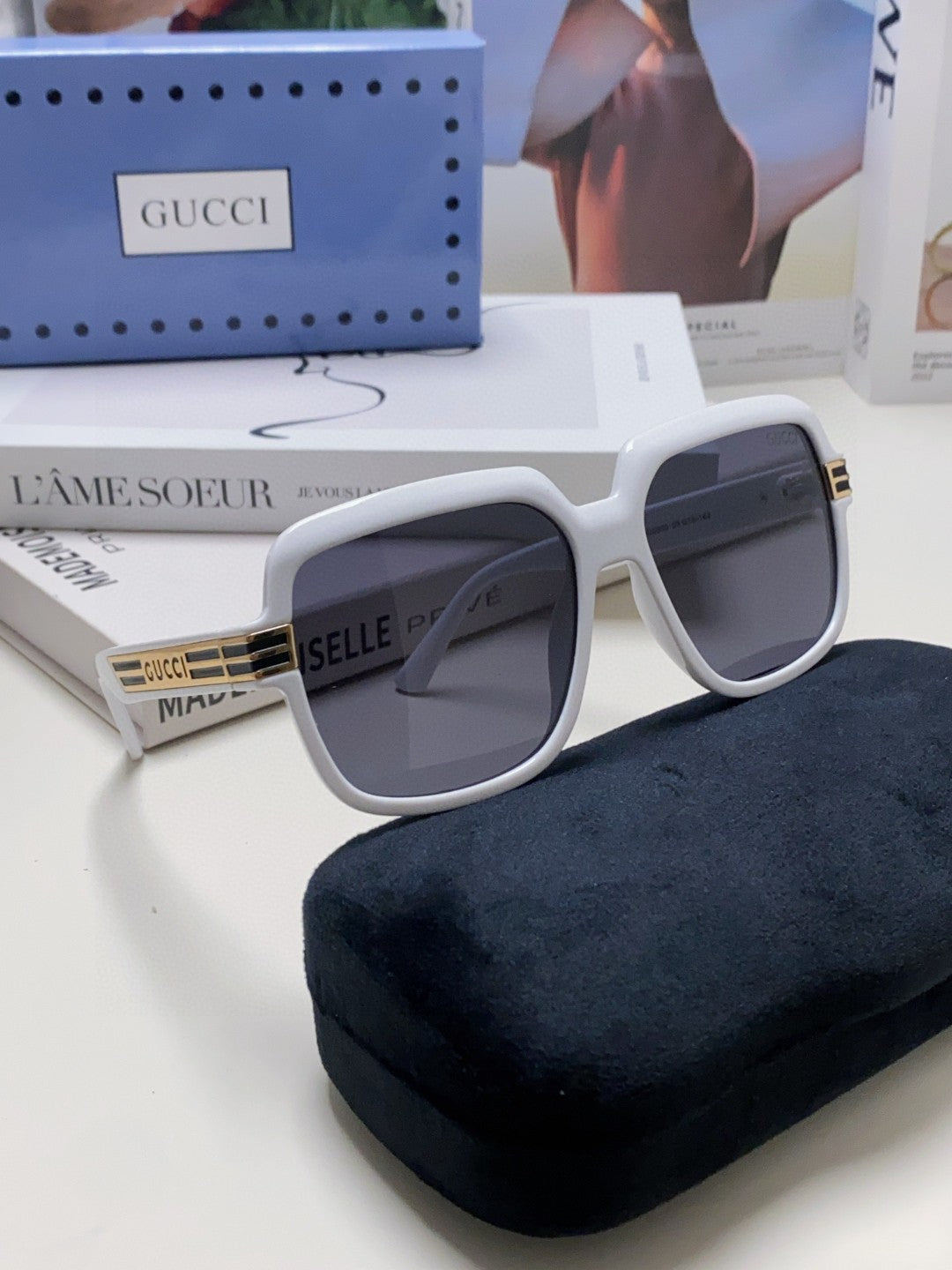SQUARE FRAME SUNGLASSES 570231 IN ACETATE AND METAL - Black oblique mask