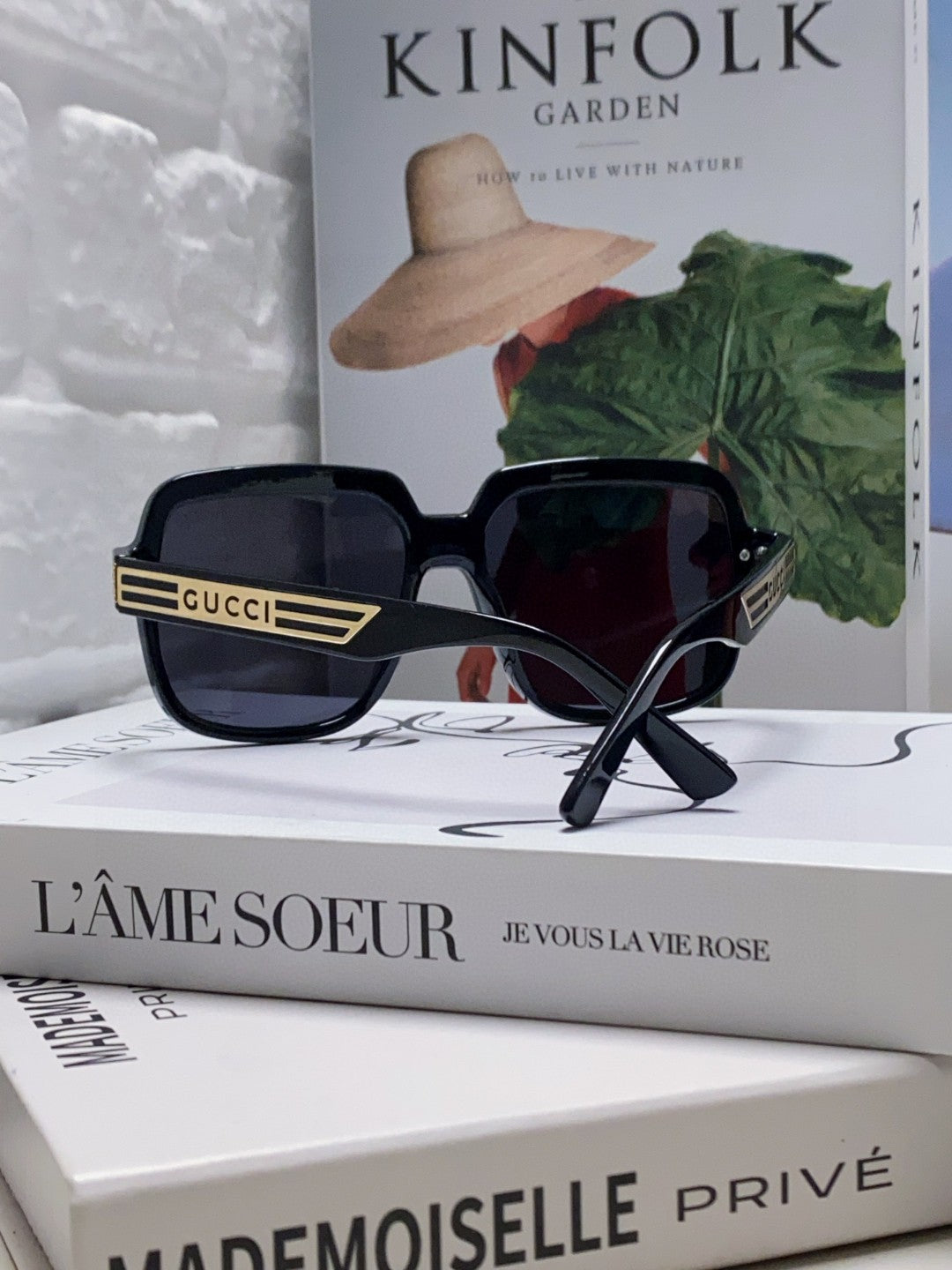 SQUARE FRAME SUNGLASSES 570231 IN ACETATE AND METAL - Black oblique mask